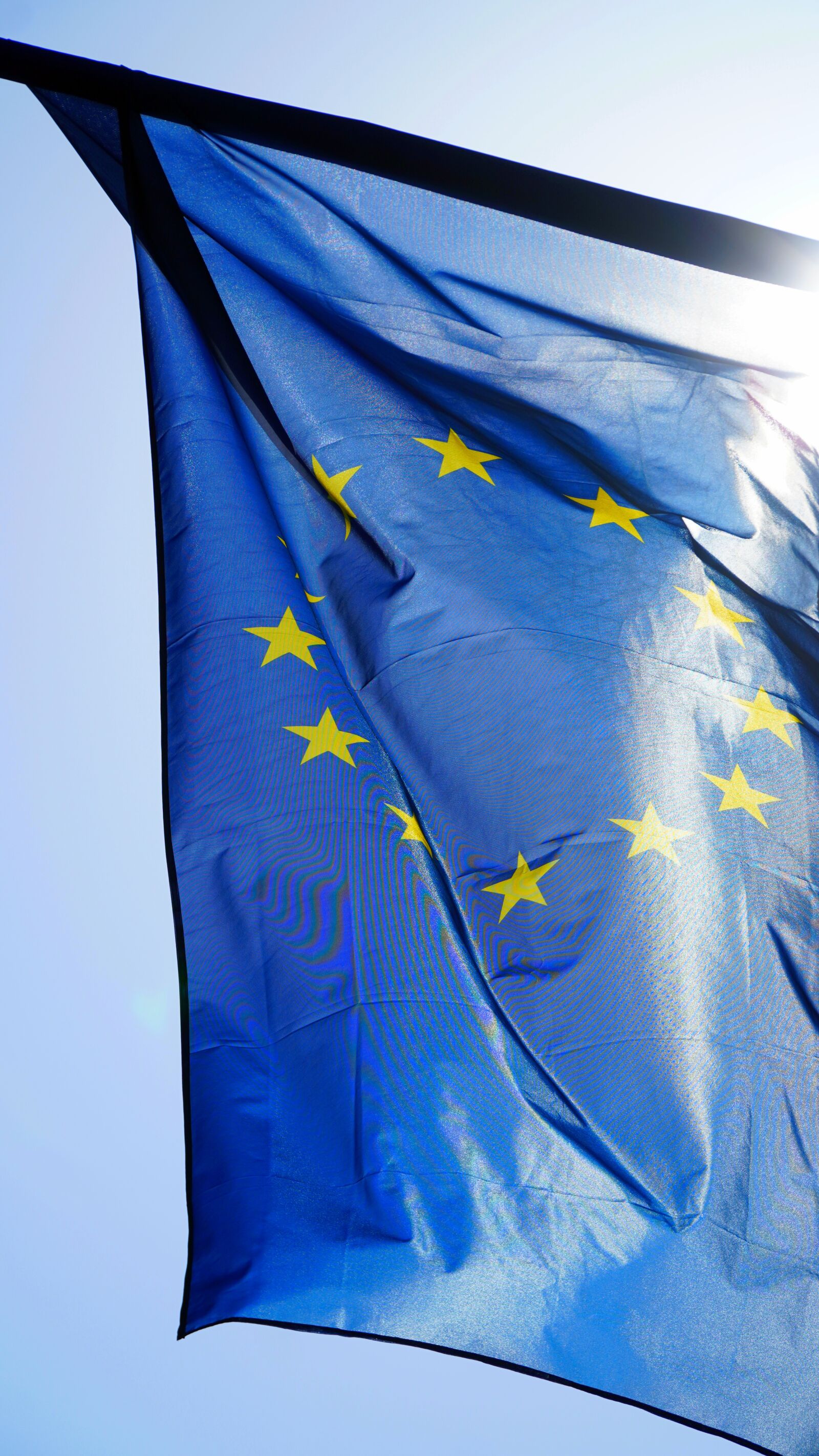 Sony E PZ 18-105mm F4 G OSS sample photo. Europe, flag, europe flag photography