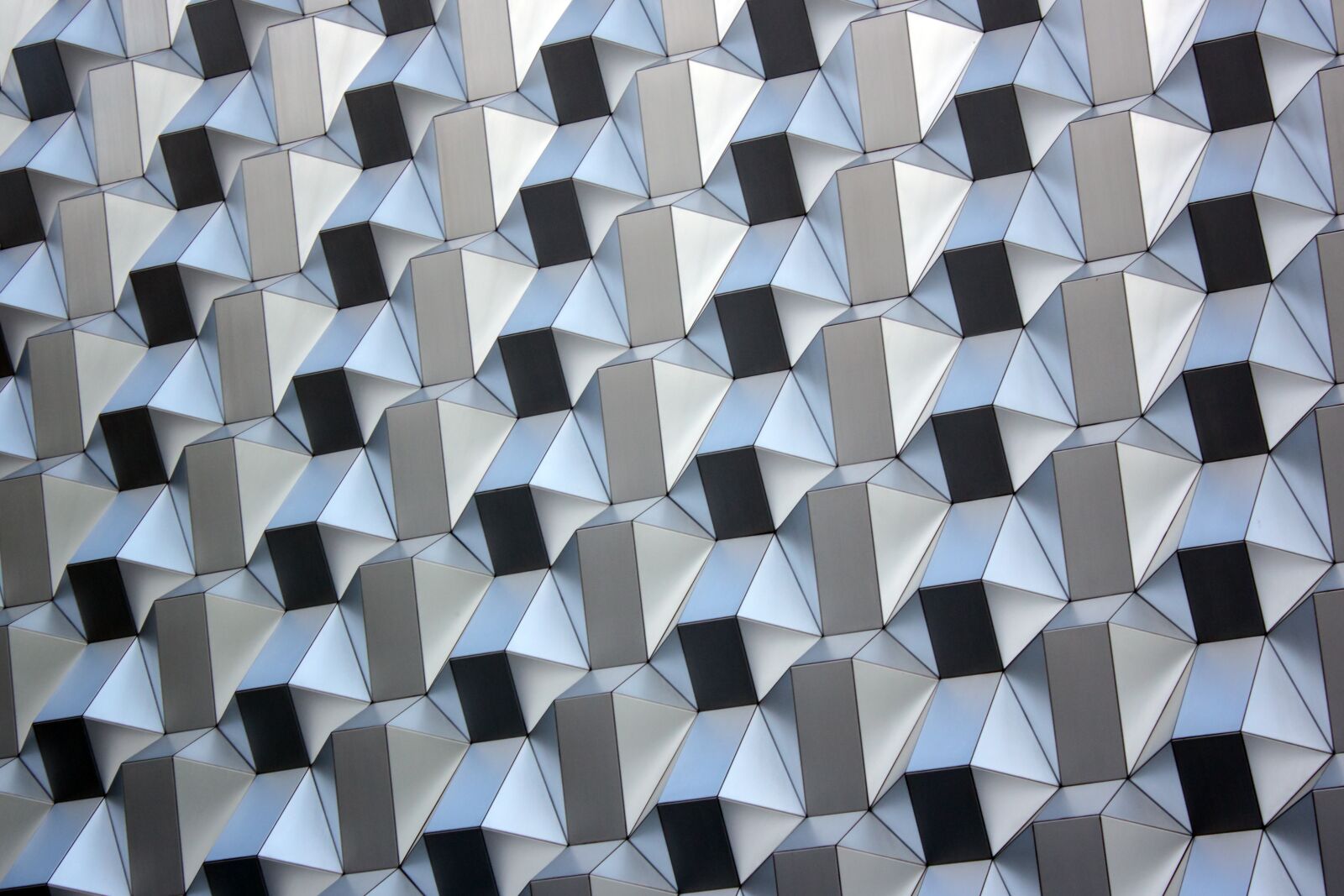 Canon EOS 600D (Rebel EOS T3i / EOS Kiss X5) sample photo. Abstract, urban, architecture photography