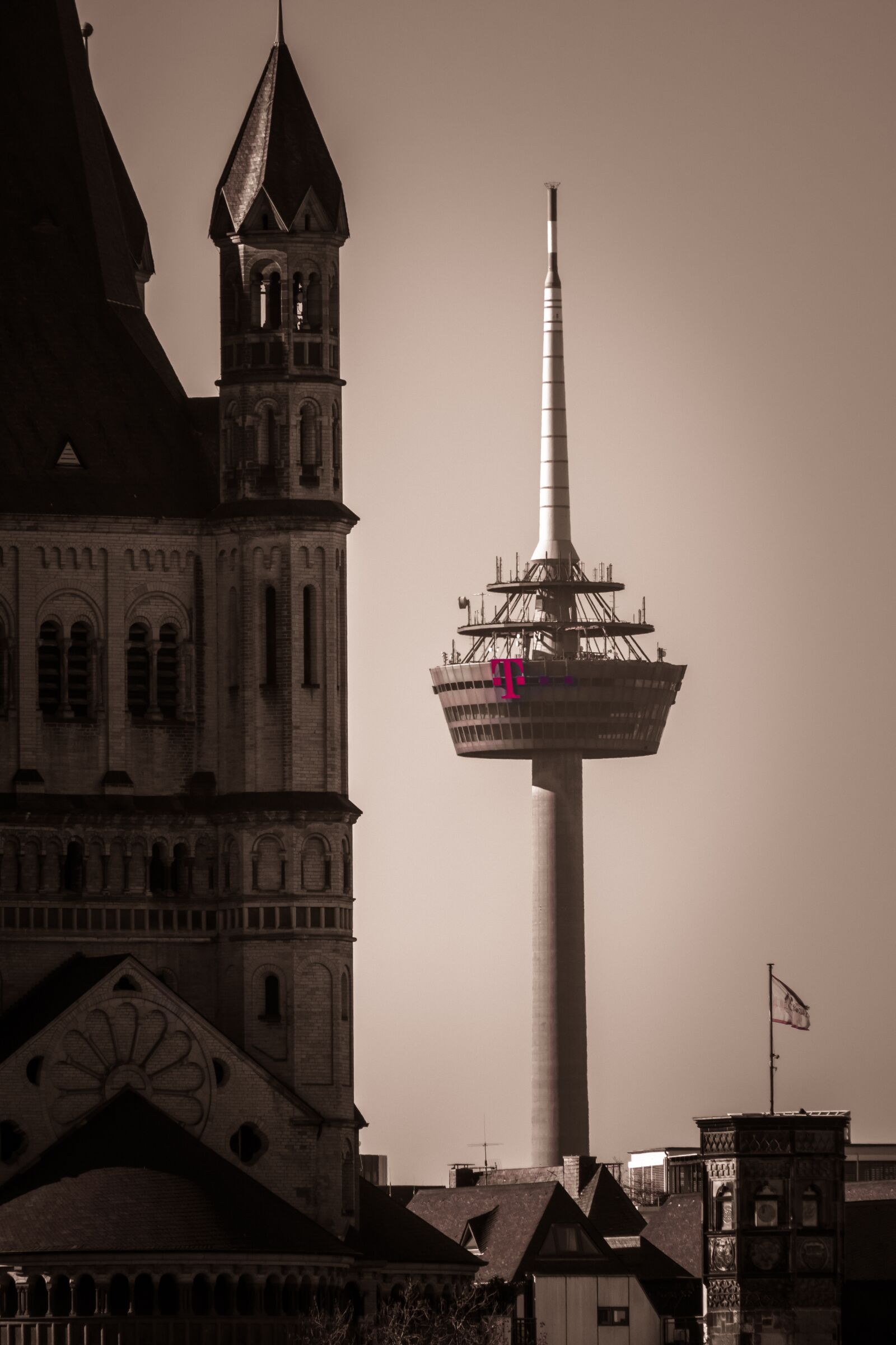 Canon PowerShot G3 X sample photo. Tv tower, church, radio photography