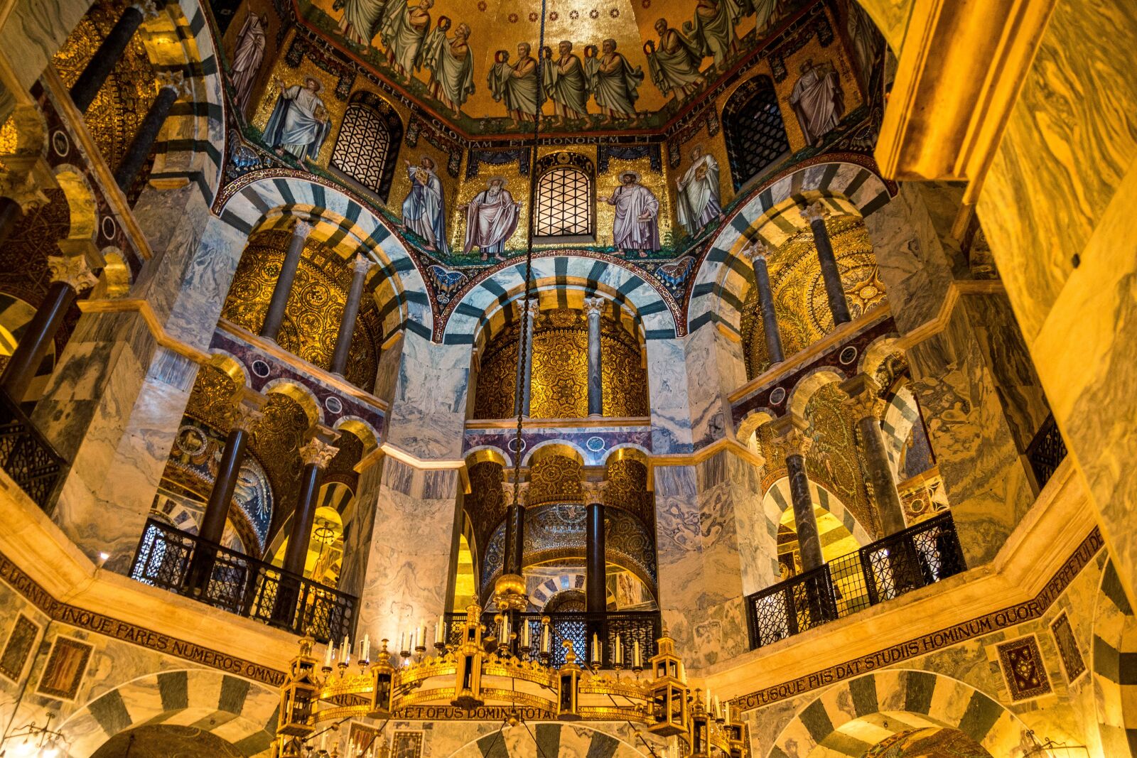 Canon EOS 70D sample photo. Aachen cathedral, church, chapel photography