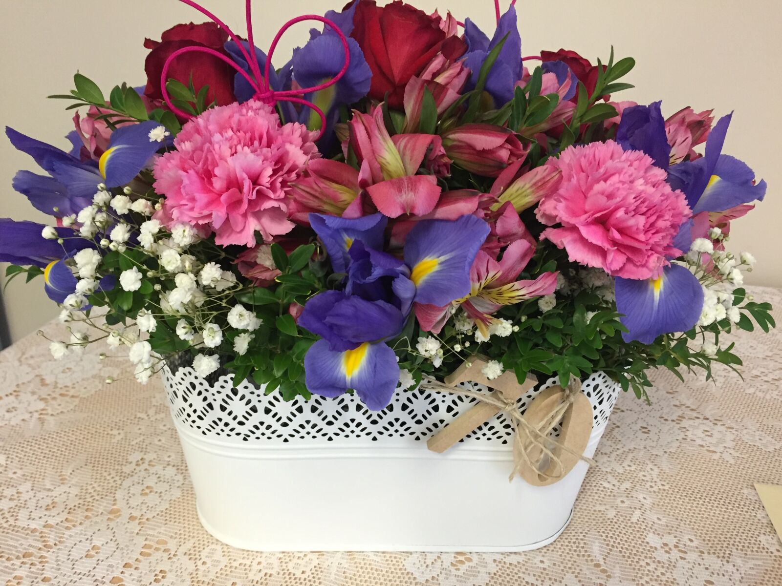 Apple iPhone 6 sample photo. Flowers, centrepiece, decoration photography