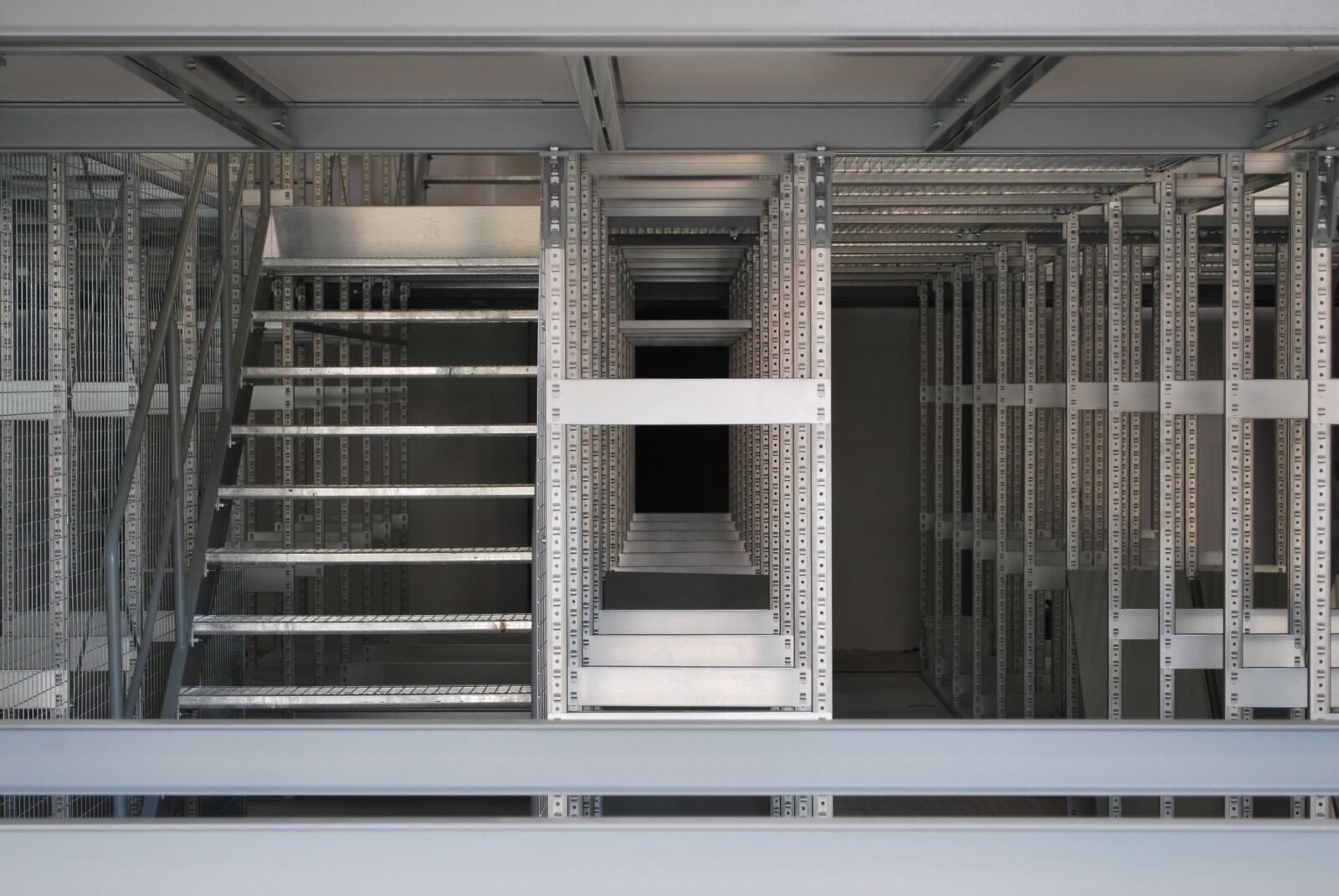 Nikon D60 sample photo. Shelf, steel shelf, floor photography