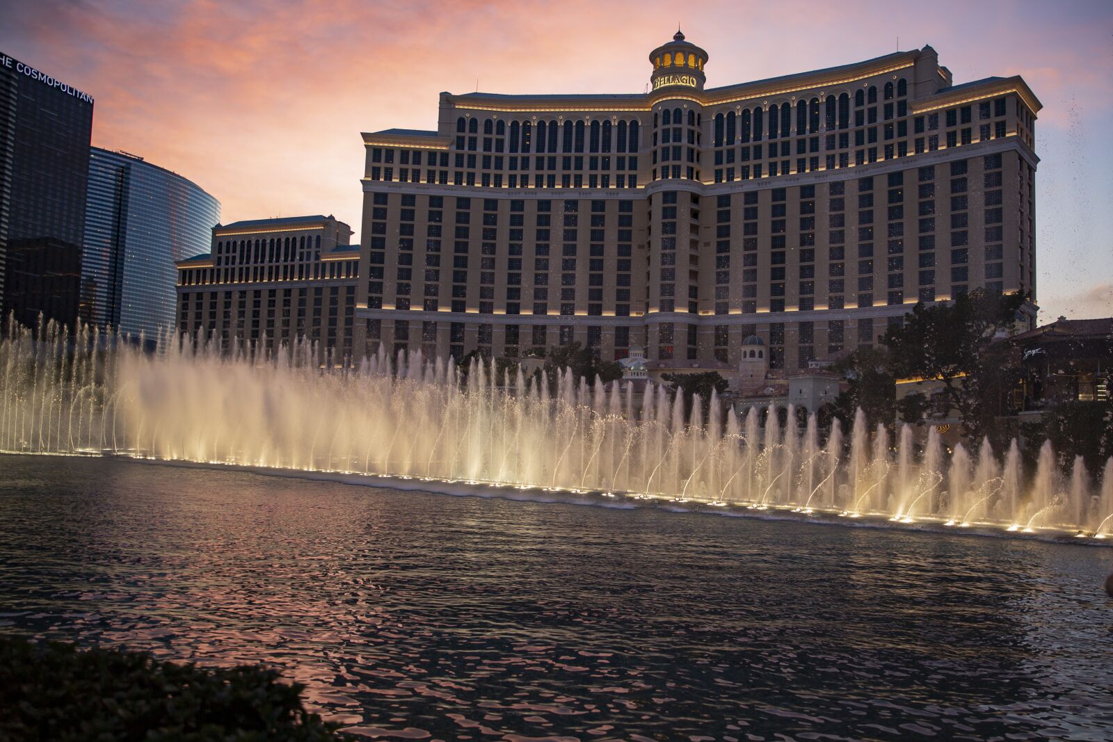 Canon EF 24-70mm F2.8L II USM sample photo. Las vegas, strip, casino photography