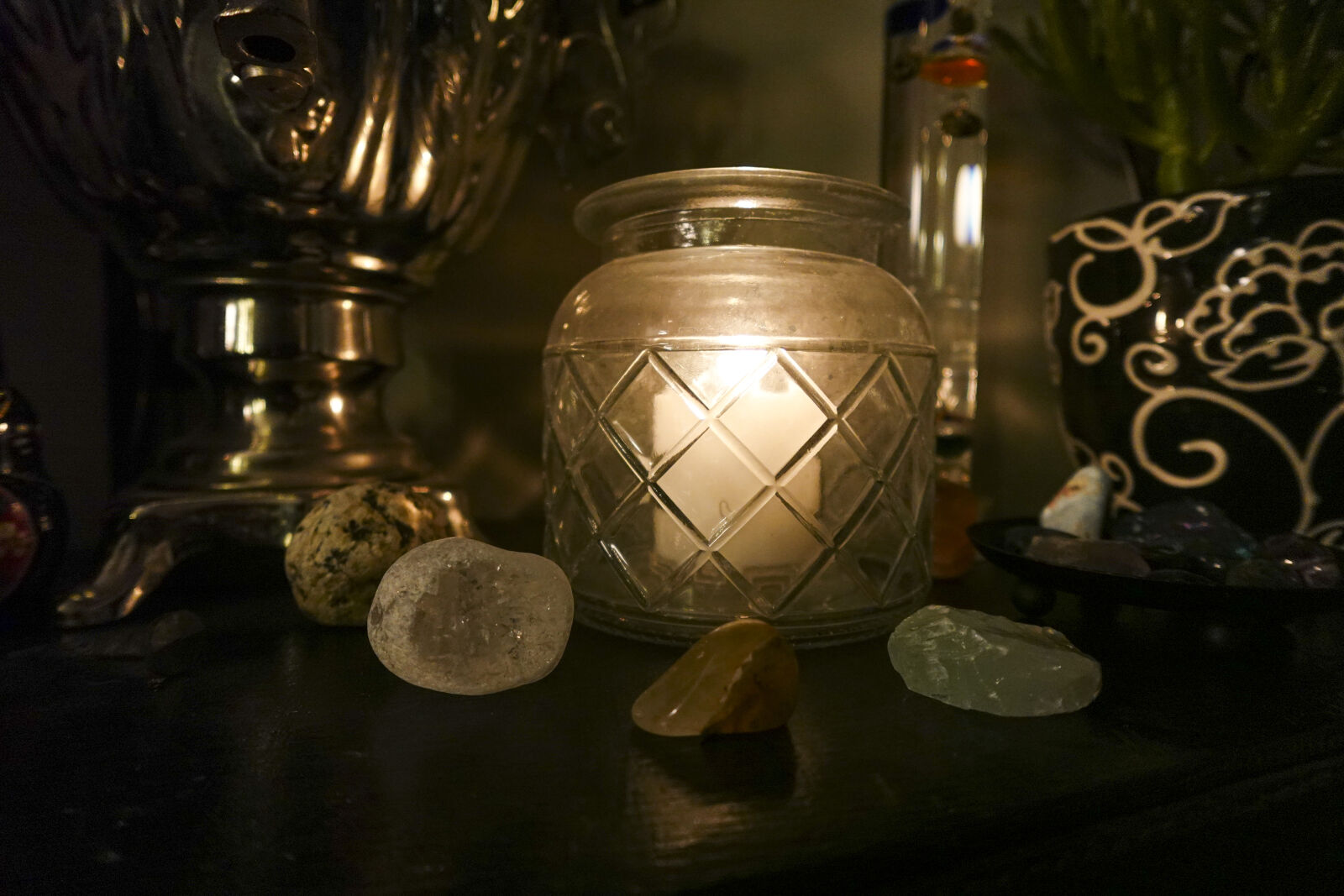 Sony ZV-1F sample photo. Candle jar photography