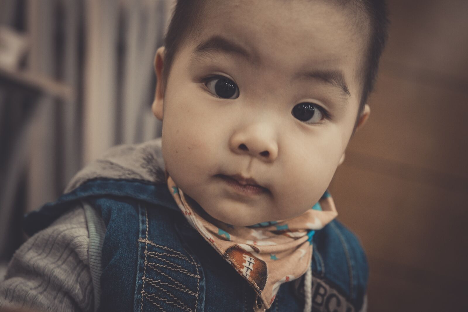 30mm F1.4 DC DN | Contemporary 016 sample photo. Happy, love, funny photography