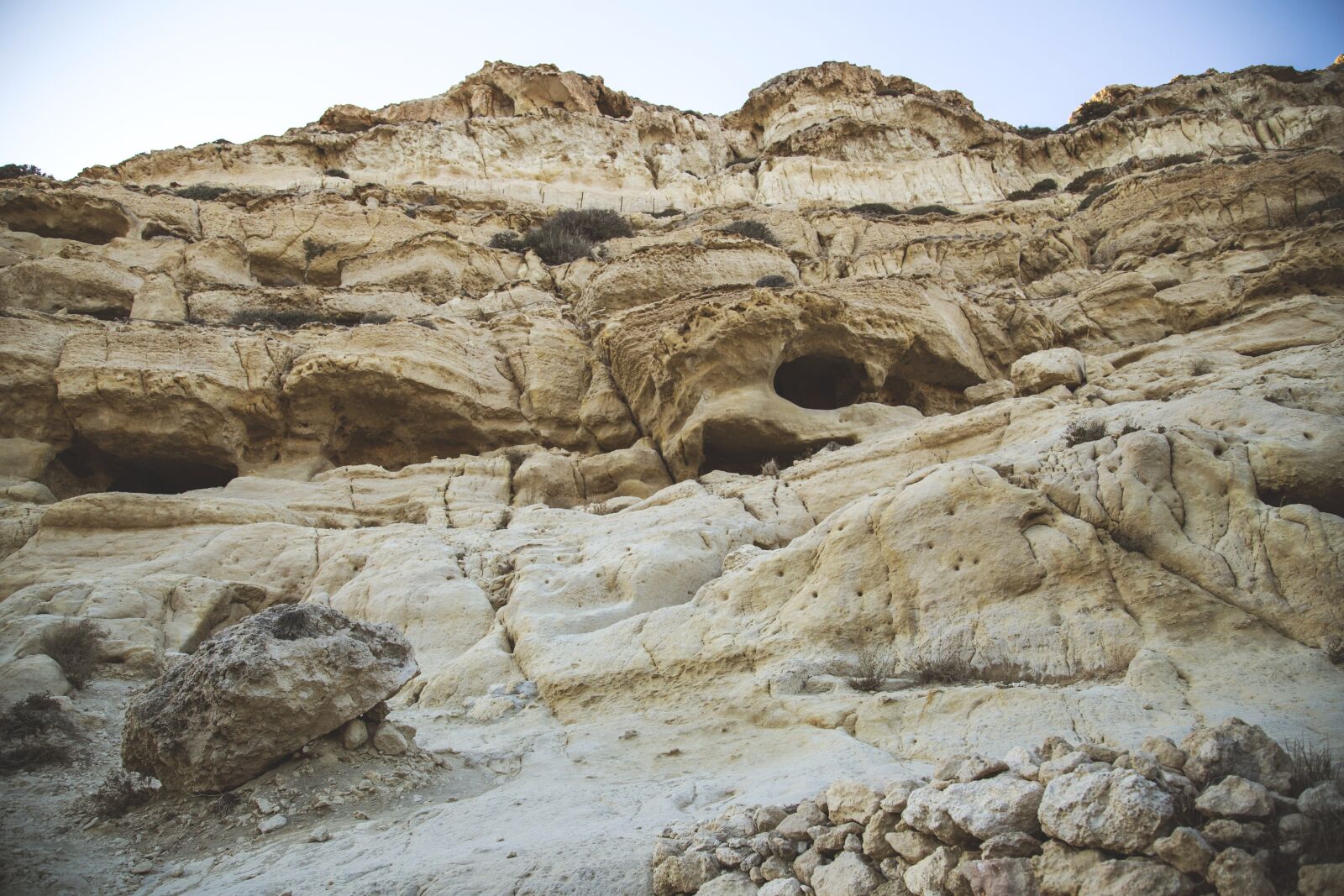 Canon EOS 6D + Canon EF 24-105mm F4L IS USM sample photo. Sand, cliff, sandstone photography