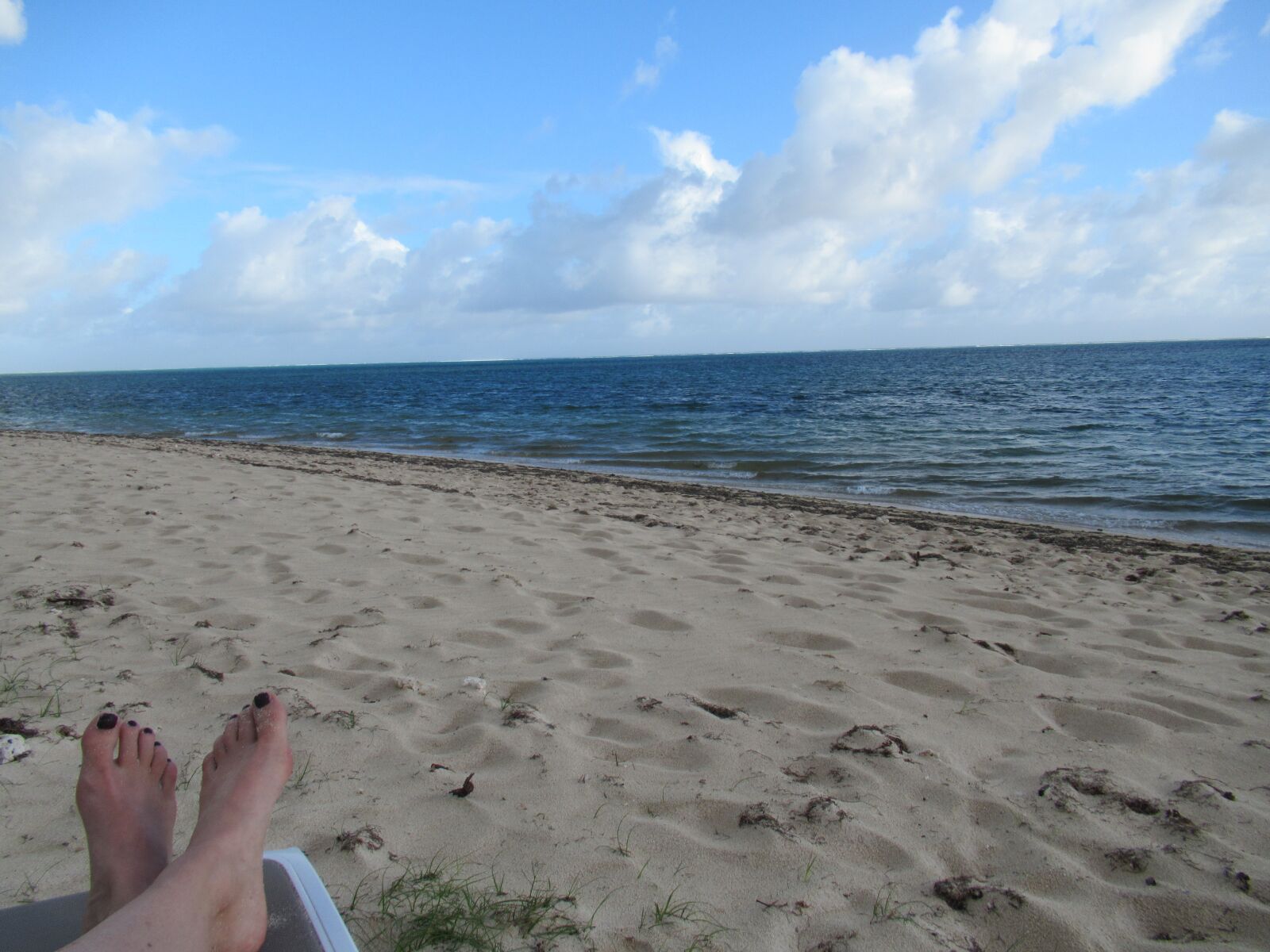 Canon PowerShot SX620 HS sample photo. Feet, recreation, beach photography