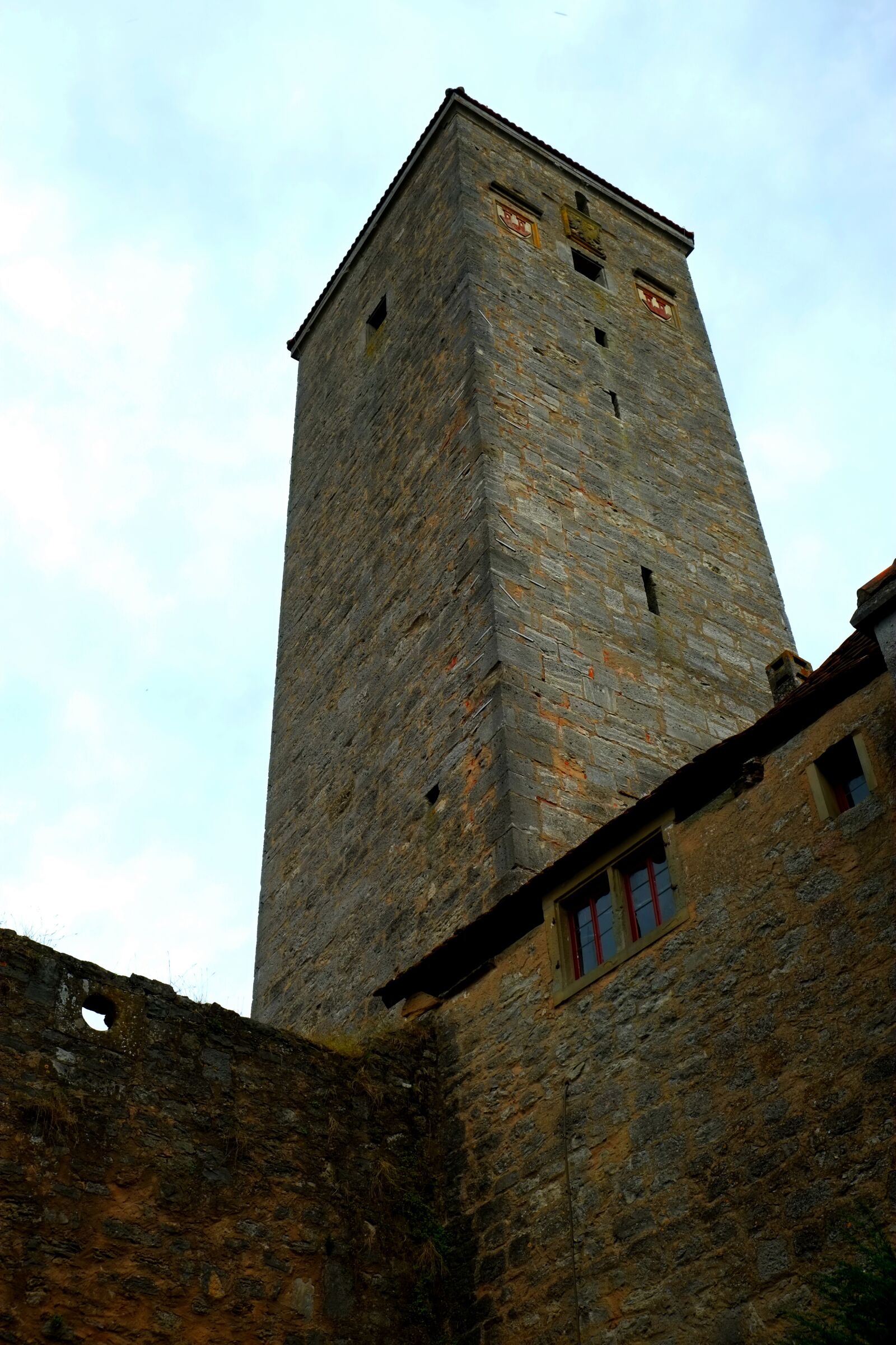Fujifilm X-E1 sample photo. Tower, wall, fortress photography