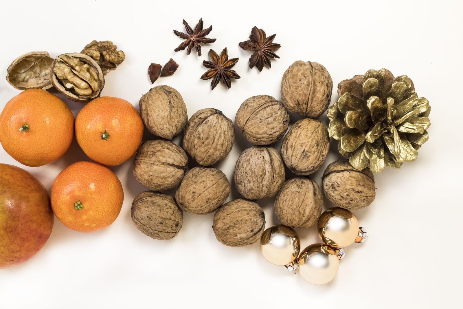 Canon EOS 1300D (EOS Rebel T6 / EOS Kiss X80) sample photo. Walnut, mandarin, apple photography