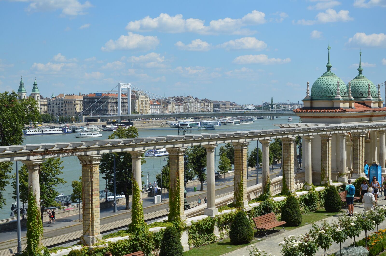 Nikon D3200 sample photo. Budapest, hungary, castle garden photography