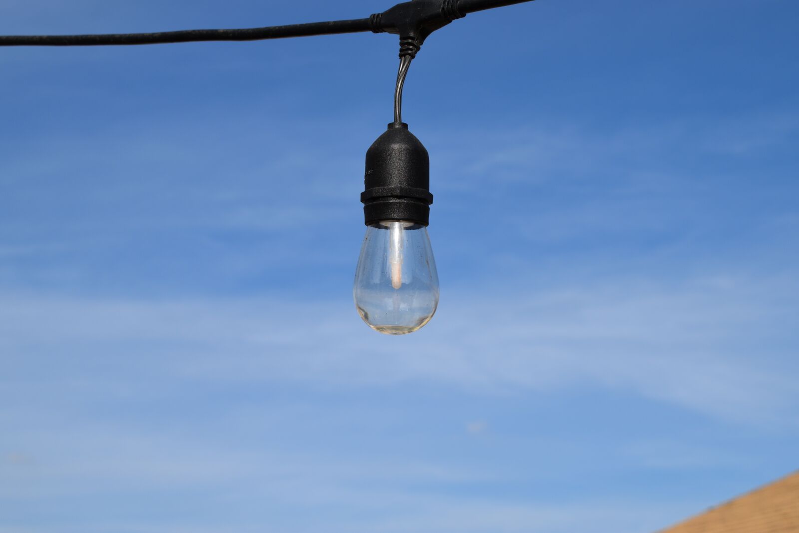 Nikon D3500 sample photo. Light bulb, sky, blue photography