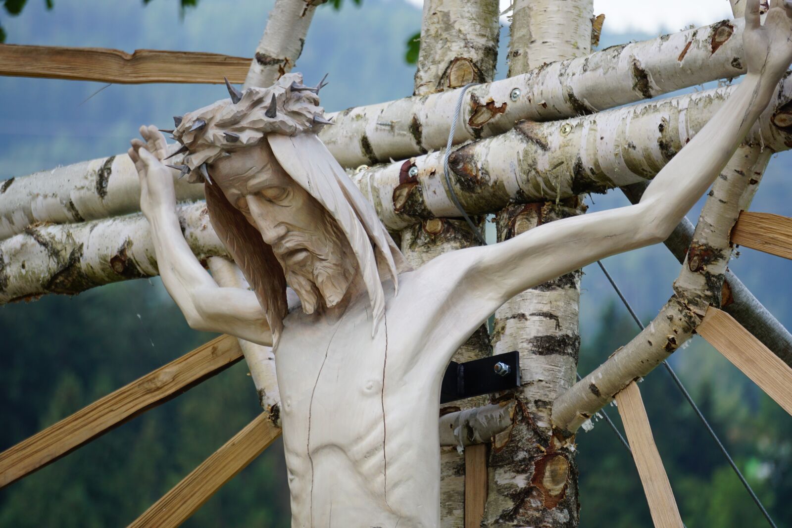Sony E 55-210mm F4.5-6.3 OSS sample photo. Crucifixion, jesus, easter photography
