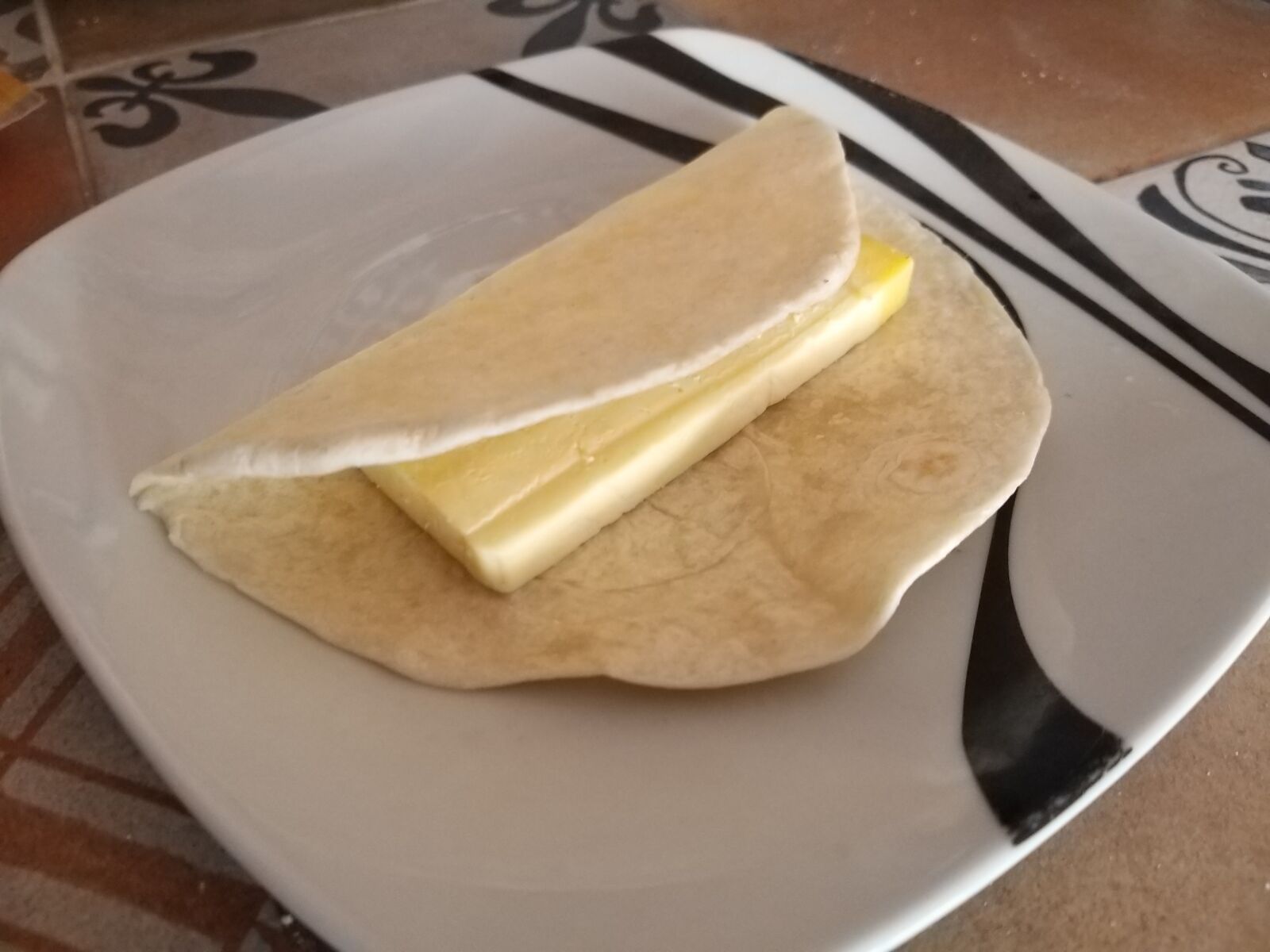 Samsung Galaxy A9 (2018) sample photo. Quesadilla, cold, ugly photography