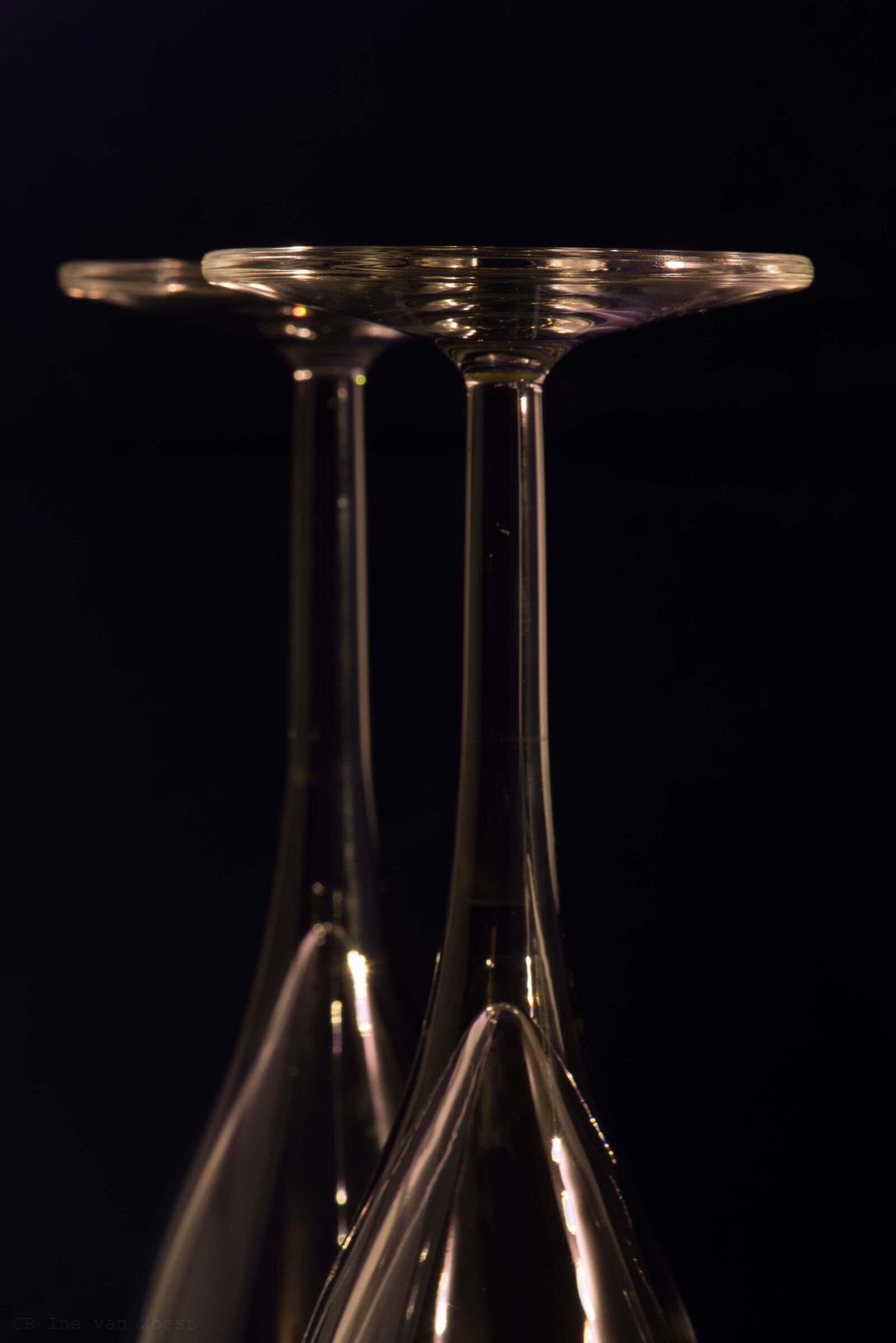 Nikon D600 sample photo. Feet, glass, illuminate sideways photography