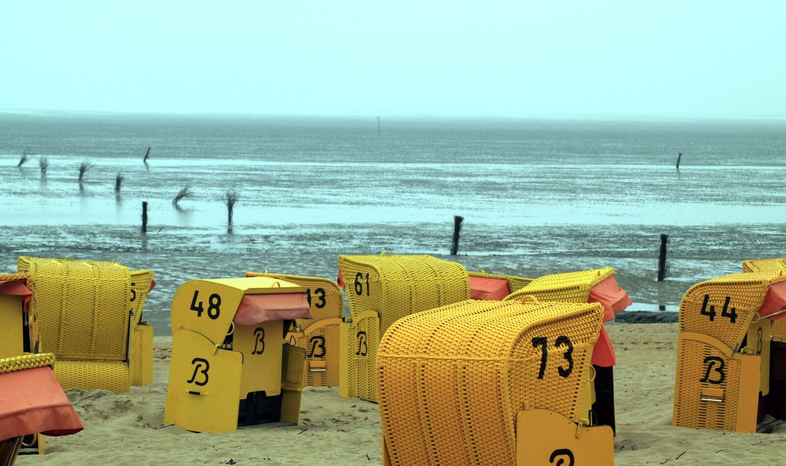 Canon EOS 1100D (EOS Rebel T3 / EOS Kiss X50) sample photo. Beach, sea, beach chair photography