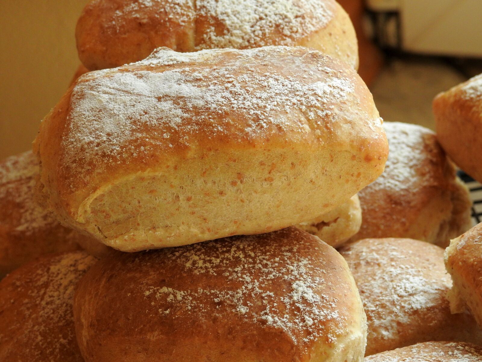 Nikon Coolpix P900 sample photo. Roll, bread, crispy photography
