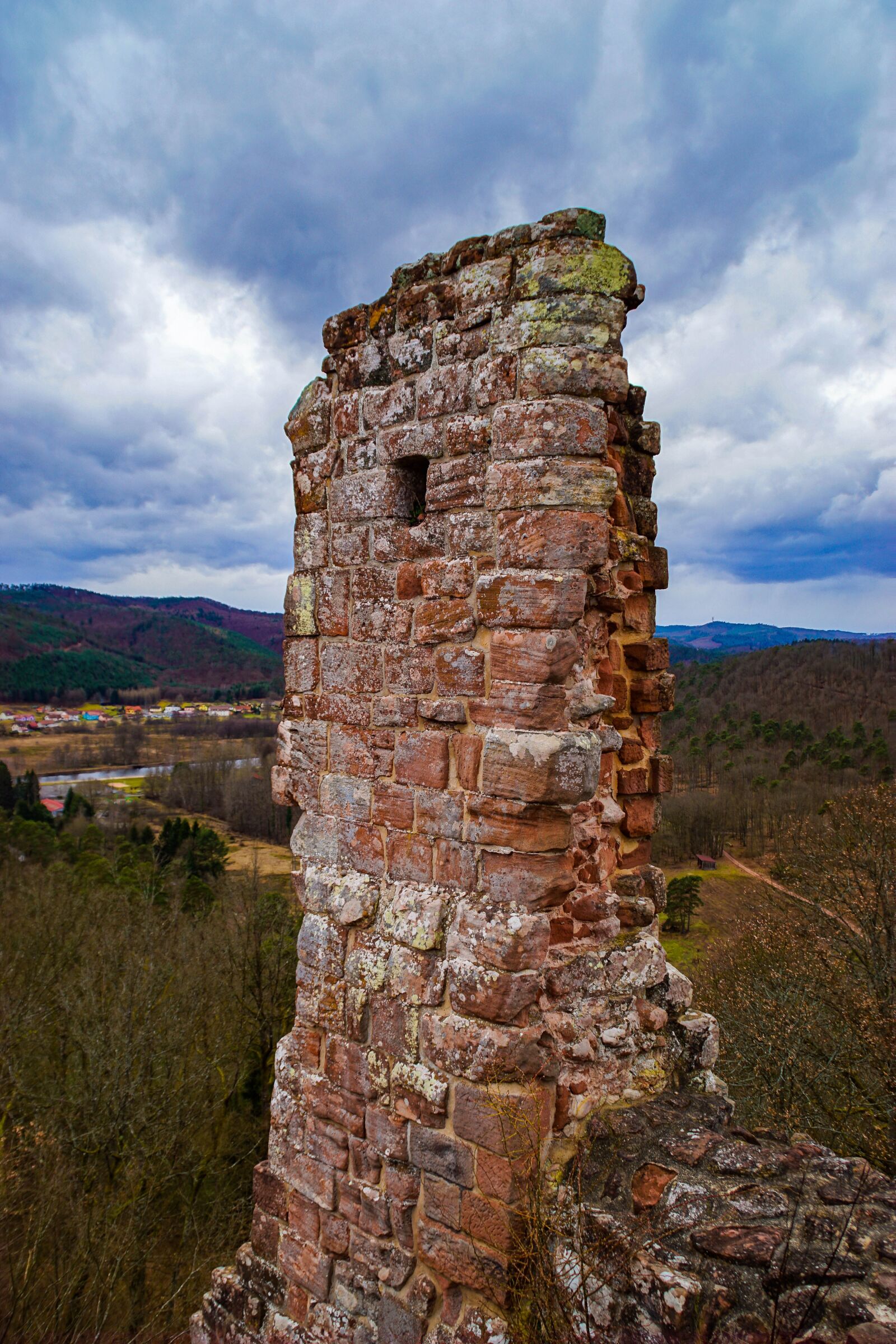 Sony SLT-A68 + Sony DT 18-200mm F3.5-6.3 sample photo. Ruin, castle, sandstone photography