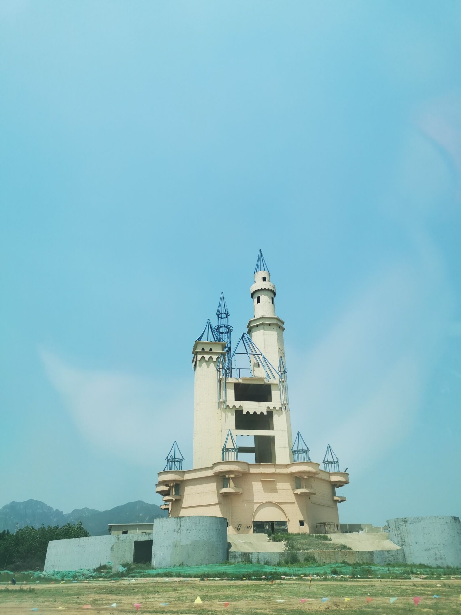 HUAWEI P30 sample photo. Castle, building, tower photography