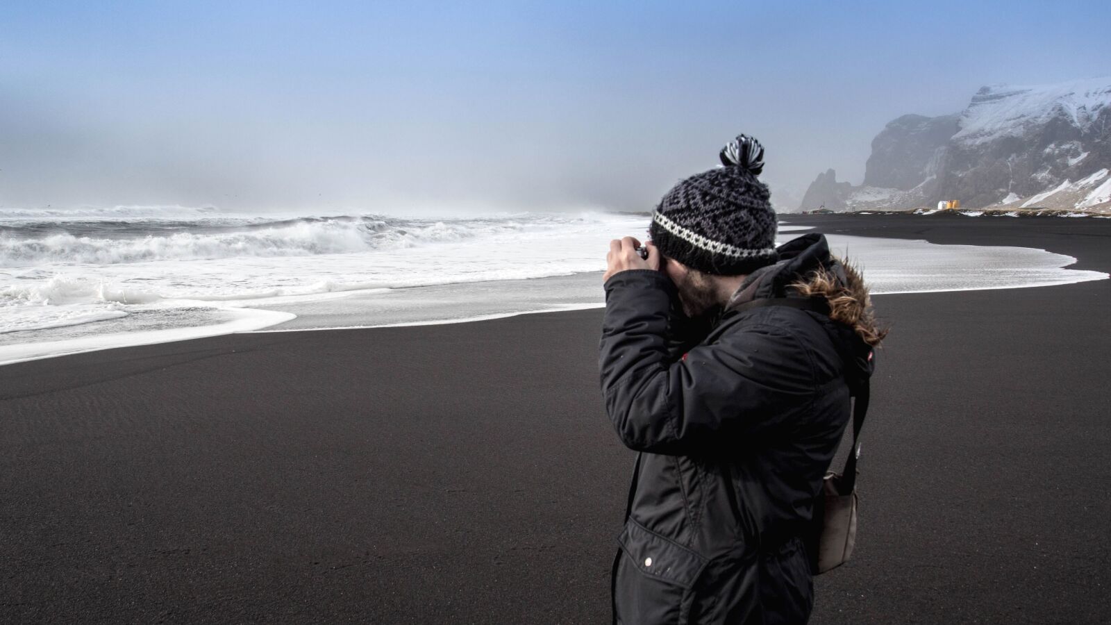 Canon EOS 700D (EOS Rebel T5i / EOS Kiss X7i) sample photo. Man, person, jacket, photographer photography