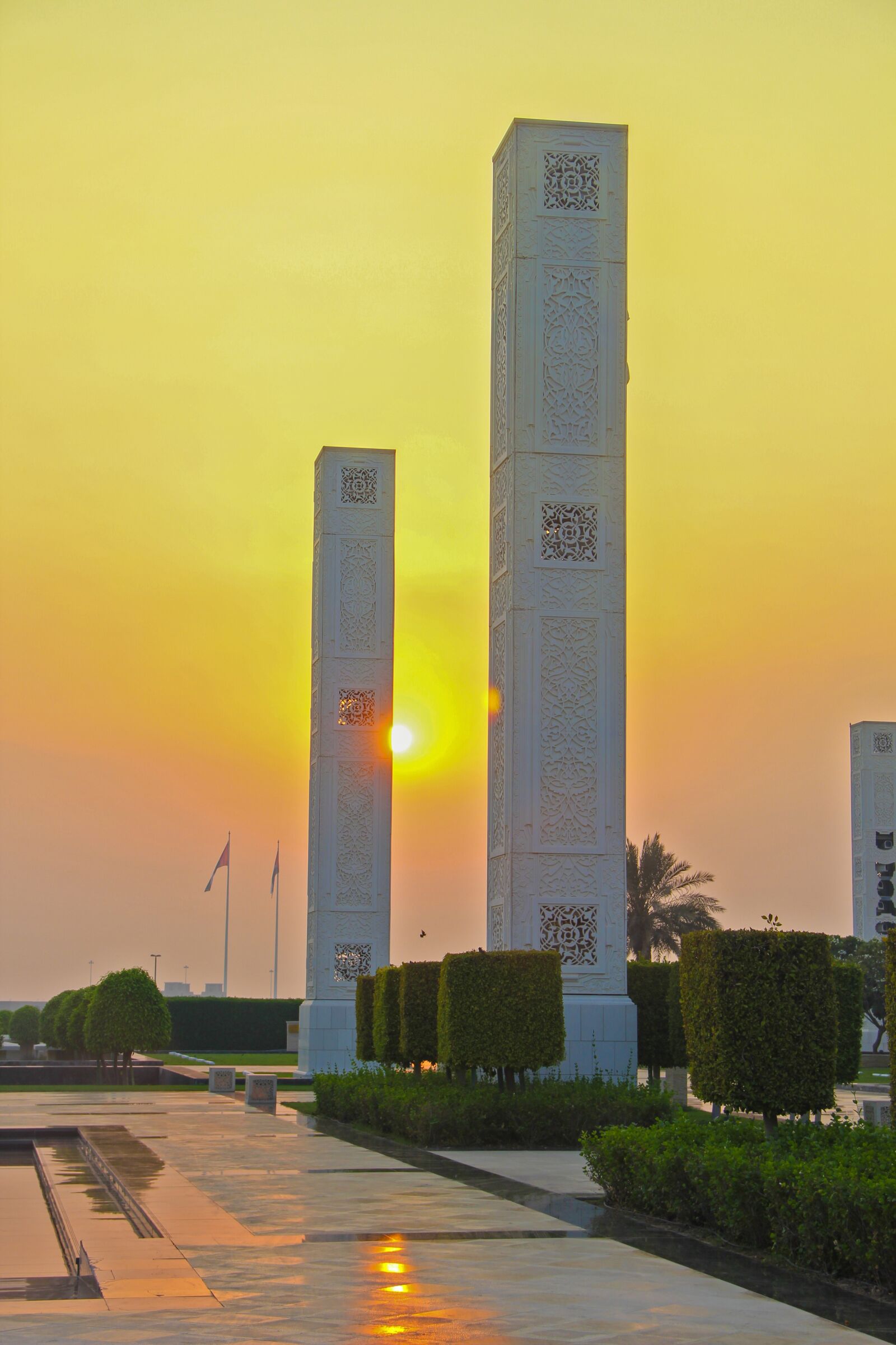 Canon EOS 60D sample photo. Pillars, tall pillars, sunset photography