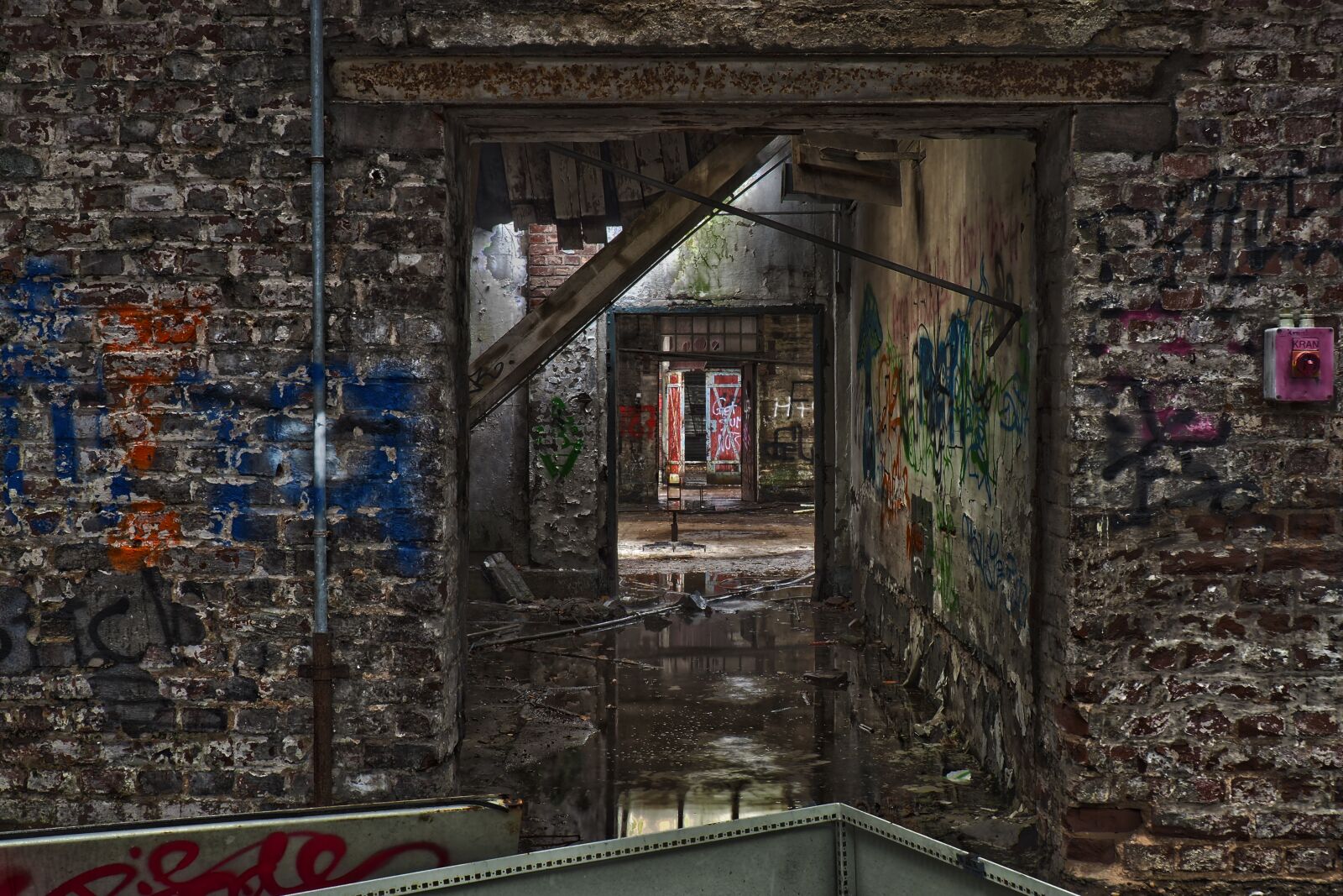 Olympus OM-D E-M10 sample photo. Lost places, factory, pforphoto photography