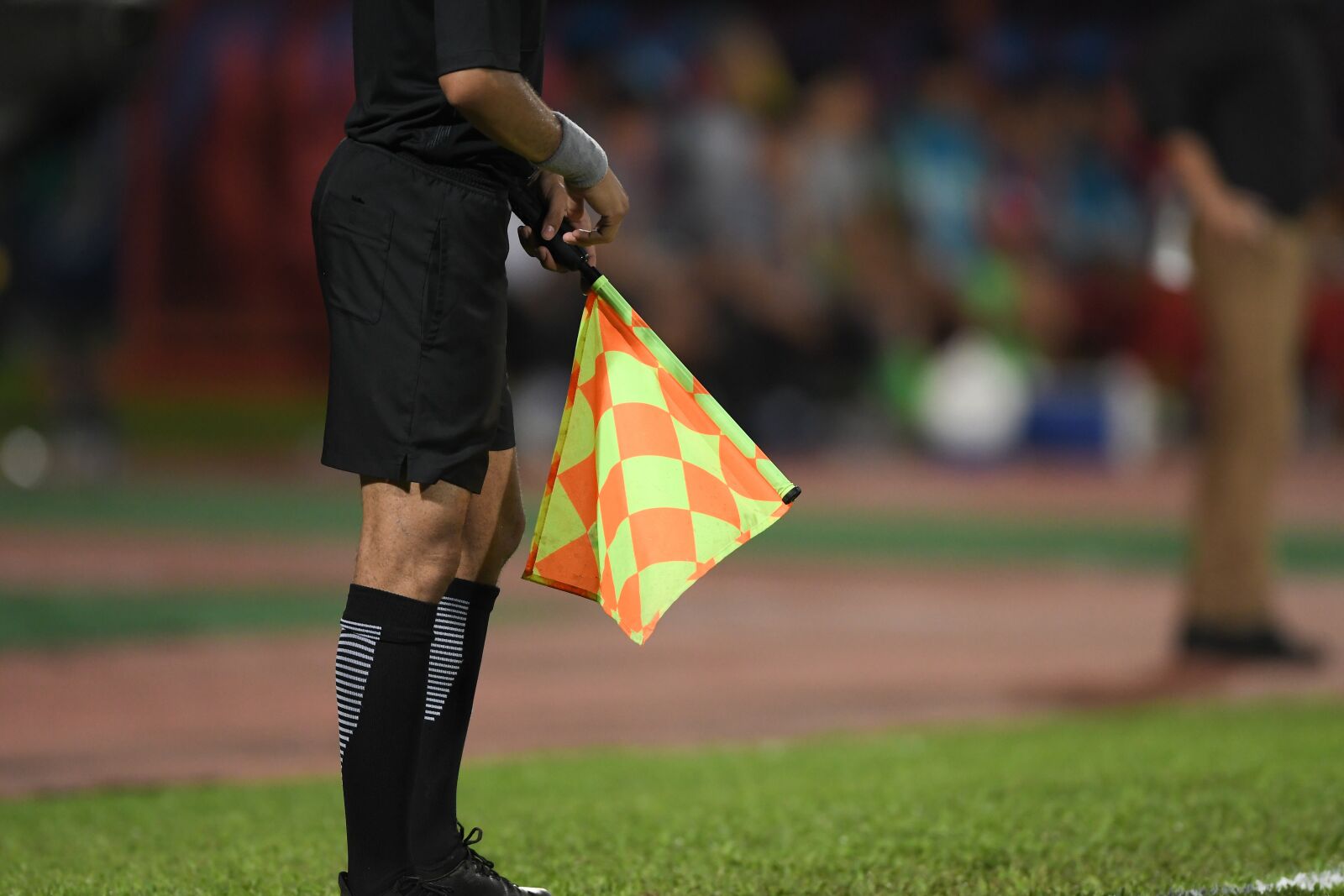 Nikon D500 sample photo. Referee, soccer, football photography