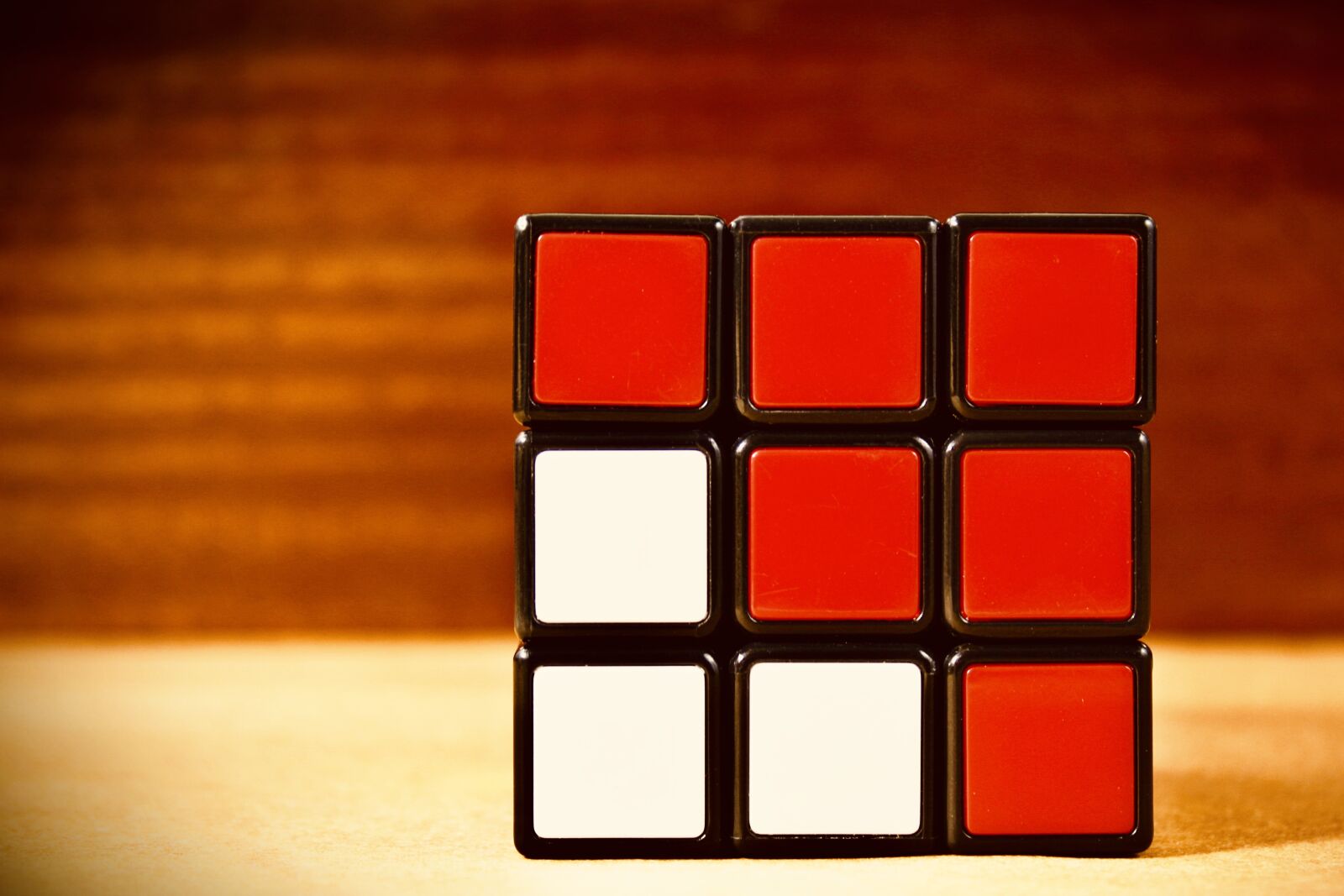 Canon EOS 1300D (EOS Rebel T6 / EOS Kiss X80) sample photo. Puzzle, cube, game photography