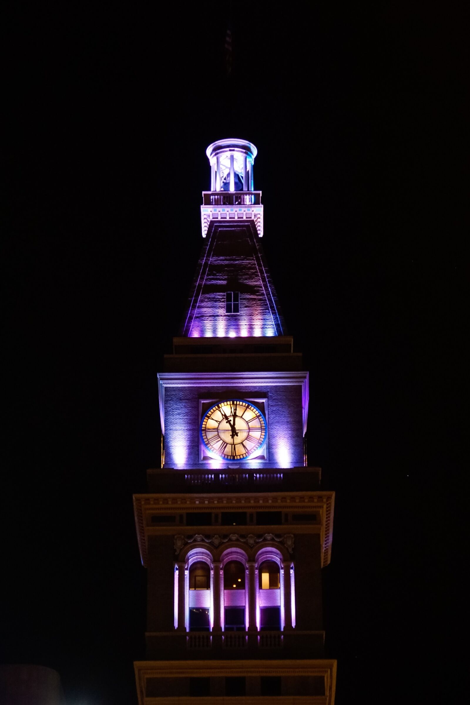 Sony DT 16-105mm F3.5-5.6 sample photo. Usa, denver, clock tower photography