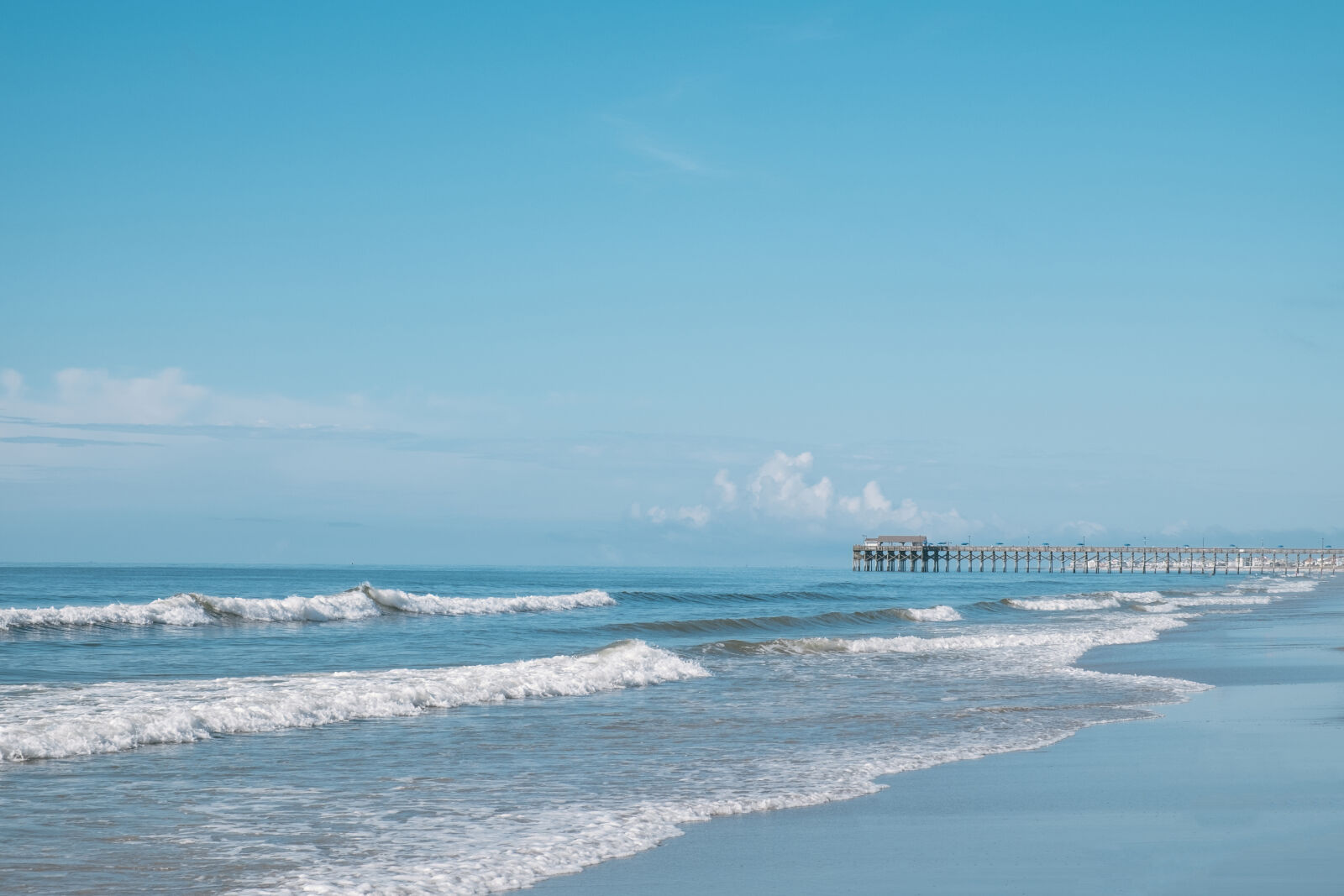 Fujifilm X-T10 sample photo. Beach, beautiful, blue, pier photography