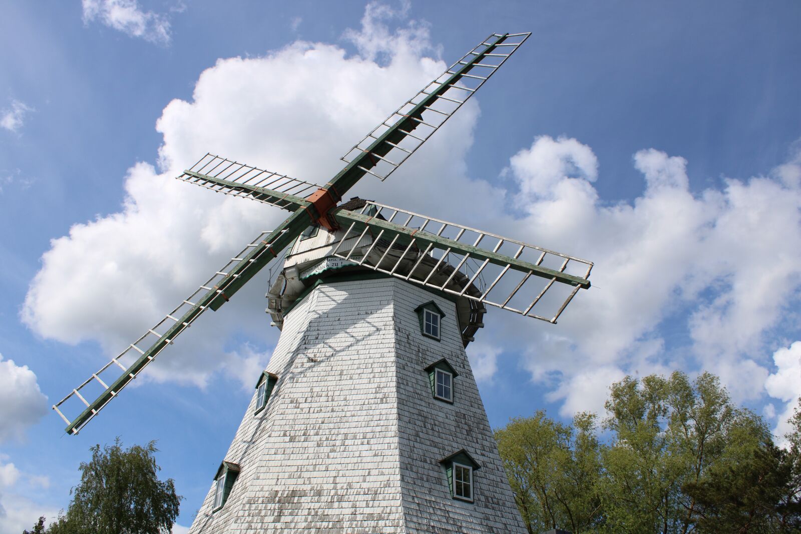Canon EOS 2000D (EOS Rebel T7 / EOS Kiss X90 / EOS 1500D) sample photo. Mill, nature, rostock photography