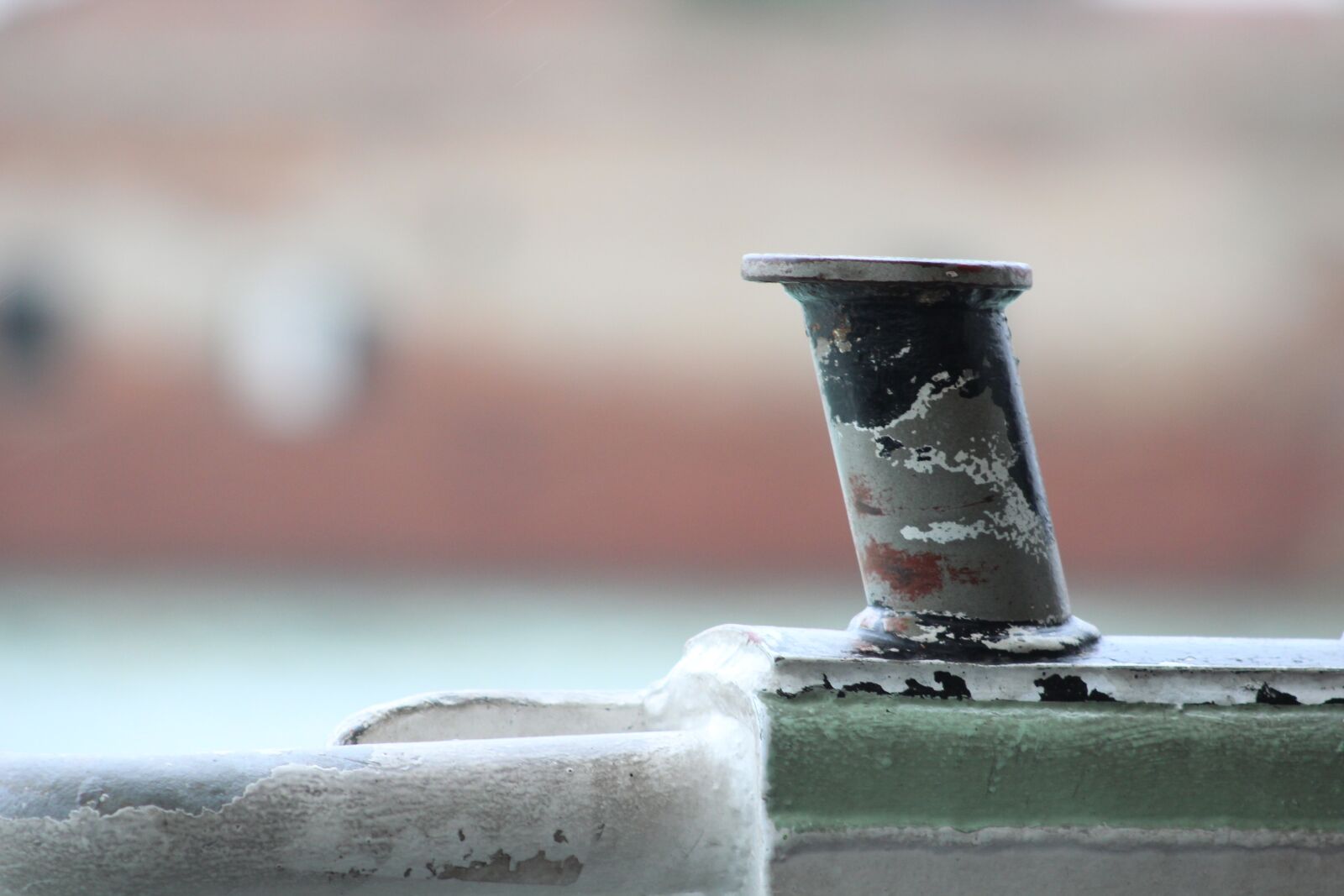 Canon EF 75-300mm f/4-5.6 sample photo. Nautical, rope hook, hook photography