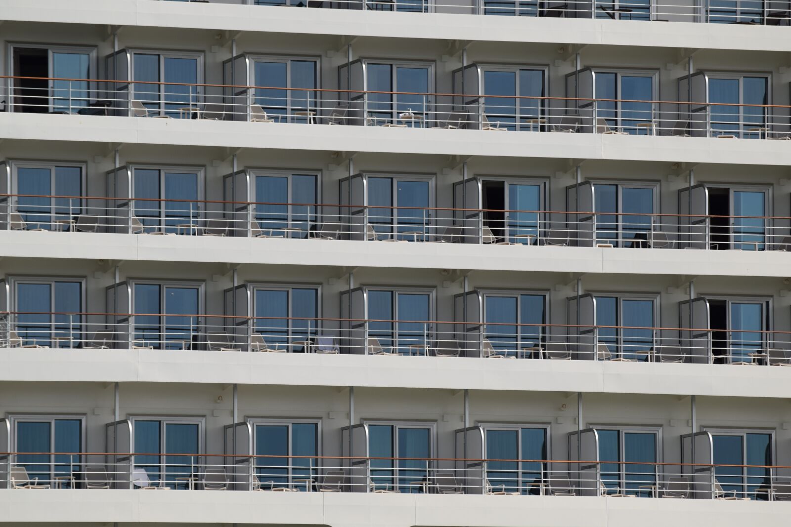 Nikon D3300 sample photo. Windows, ship, balconies photography