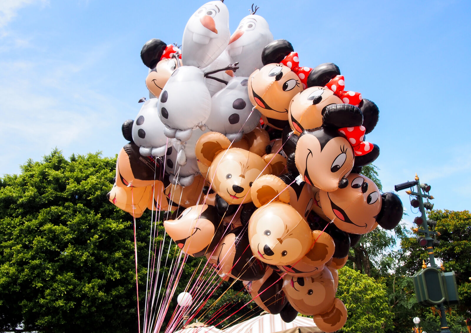 Olympus PEN E-PL5 sample photo. Balloon, balloons, cartoon, character photography