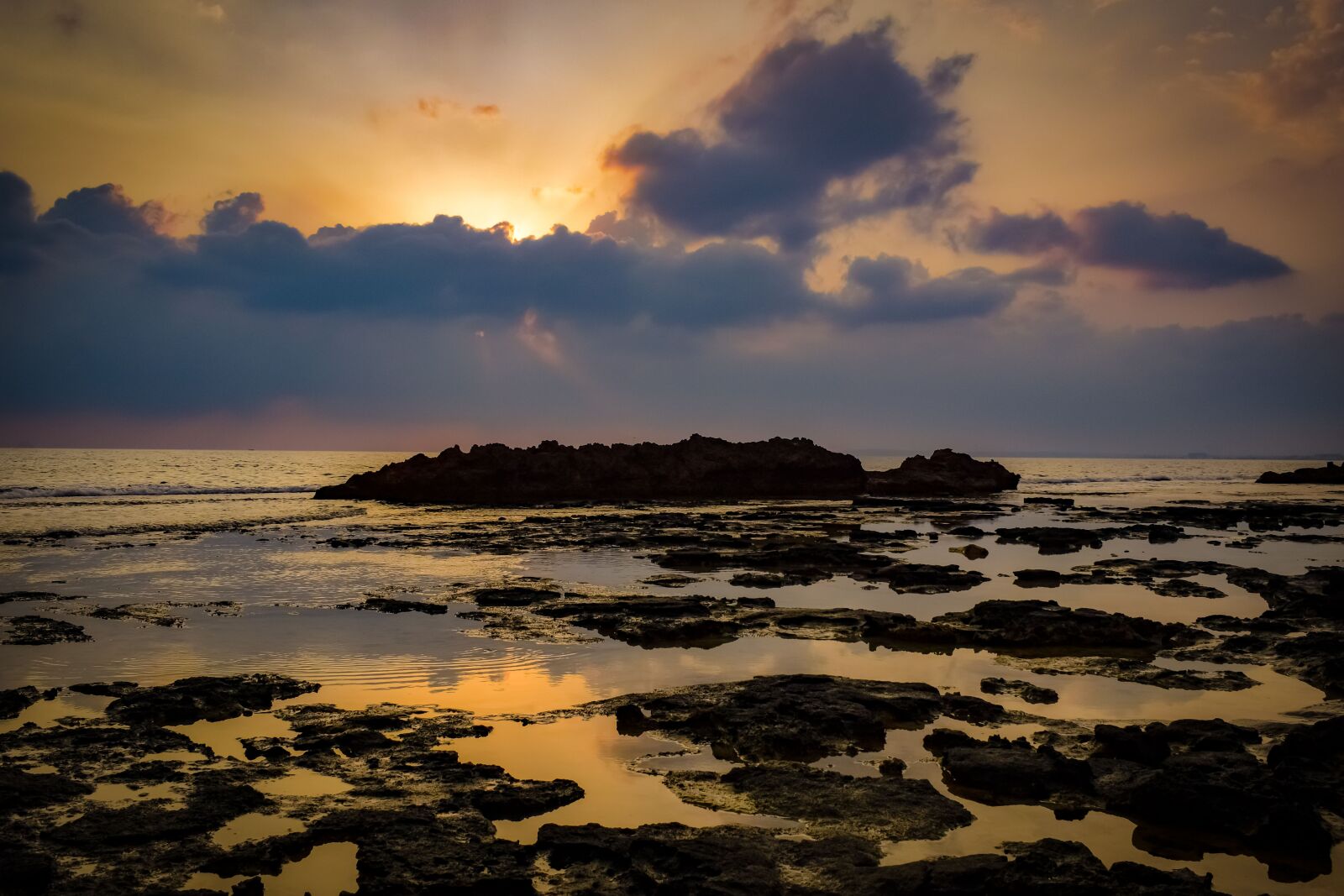 Nikon D3300 sample photo. Sunset, beach, sea photography