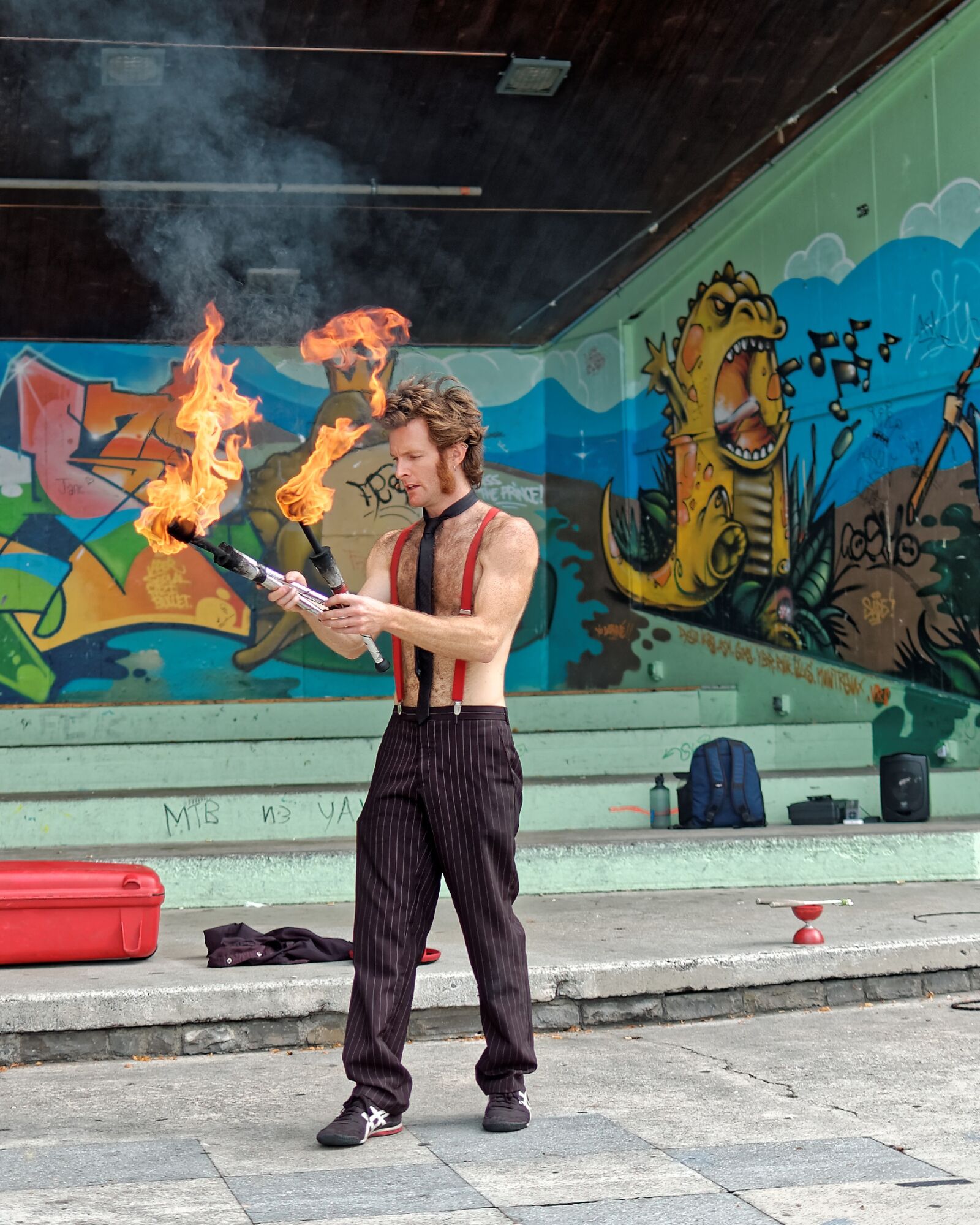 Nikon D50 sample photo. Acrobat, fire, juggler photography
