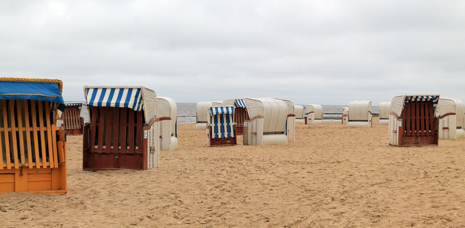 Canon EOS 1100D (EOS Rebel T3 / EOS Kiss X50) sample photo. Beach, sea, beach chair photography