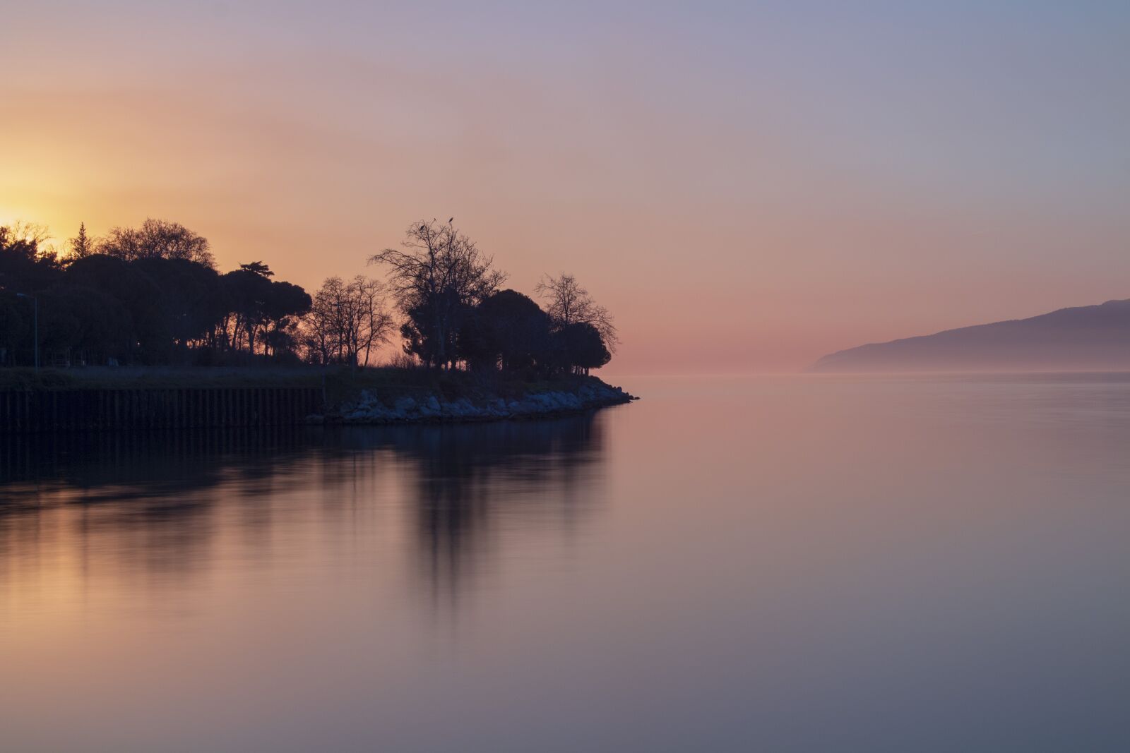 Canon EOS 700D (EOS Rebel T5i / EOS Kiss X7i) sample photo. Marine, sunset, trees photography