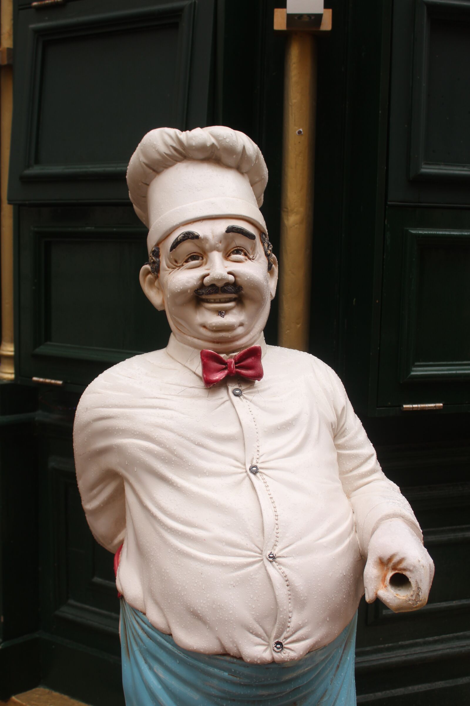 Canon EOS 600D (Rebel EOS T3i / EOS Kiss X5) sample photo. Obesity, happy chef, valletta photography