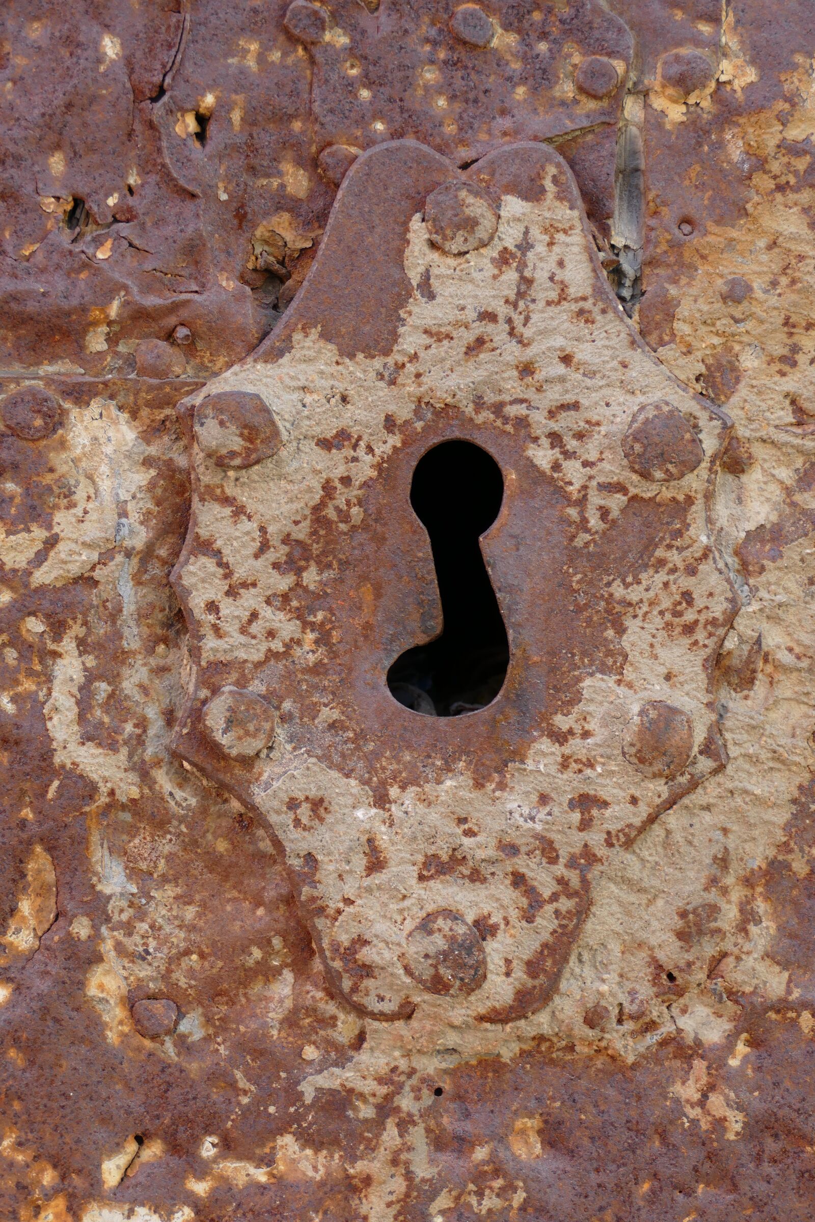 Panasonic Lumix DMC-FZ1000 sample photo. Key, keyhole, metal photography