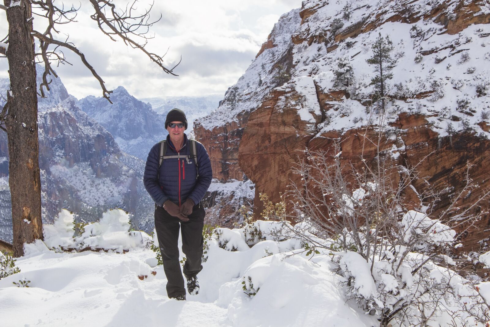Canon EOS 600D (Rebel EOS T3i / EOS Kiss X5) sample photo. Zion, angels landing, snow photography