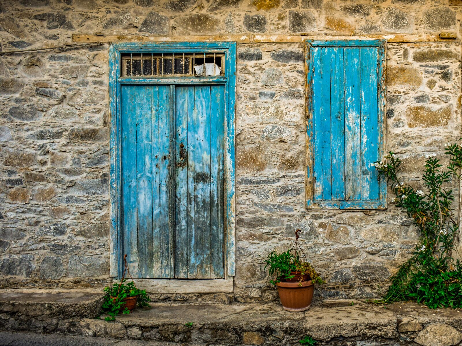 Nikon D3300 sample photo. Architecture, door, doorway photography