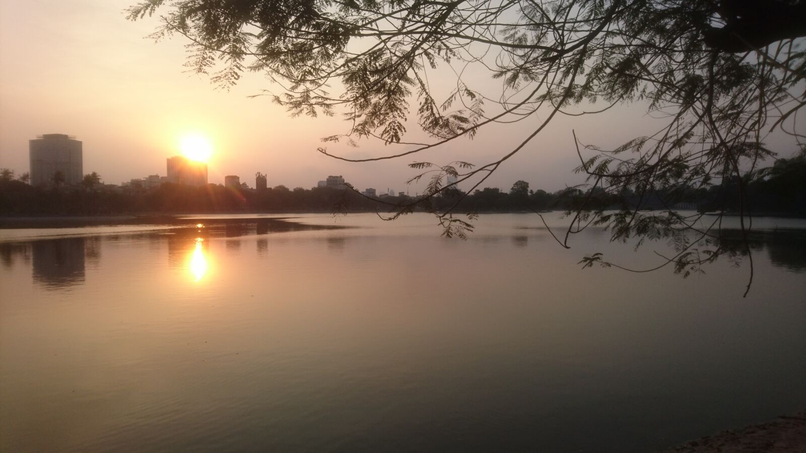 Sony Xperia Z5 sample photo. Sunset, hanoi, more photography