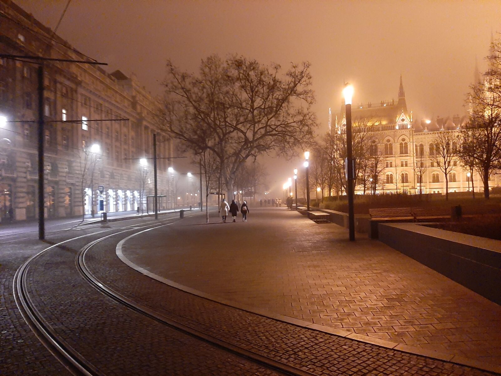 Samsung Galaxy A50 sample photo. Budapest, hungary, building photography