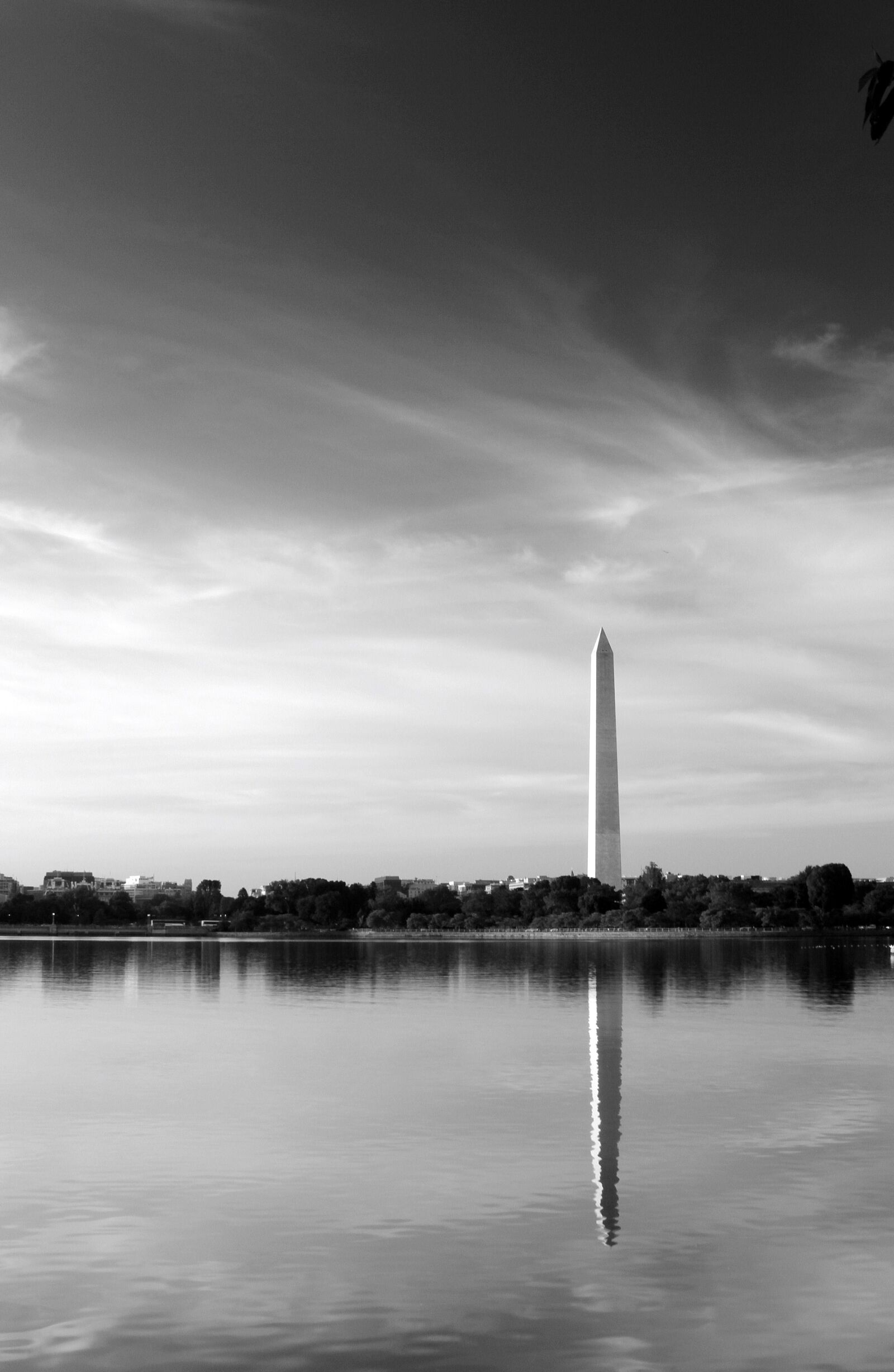 Canon EOS 7D + Canon EF 28-135mm F3.5-5.6 IS USM sample photo. Washington, monument, reflection photography