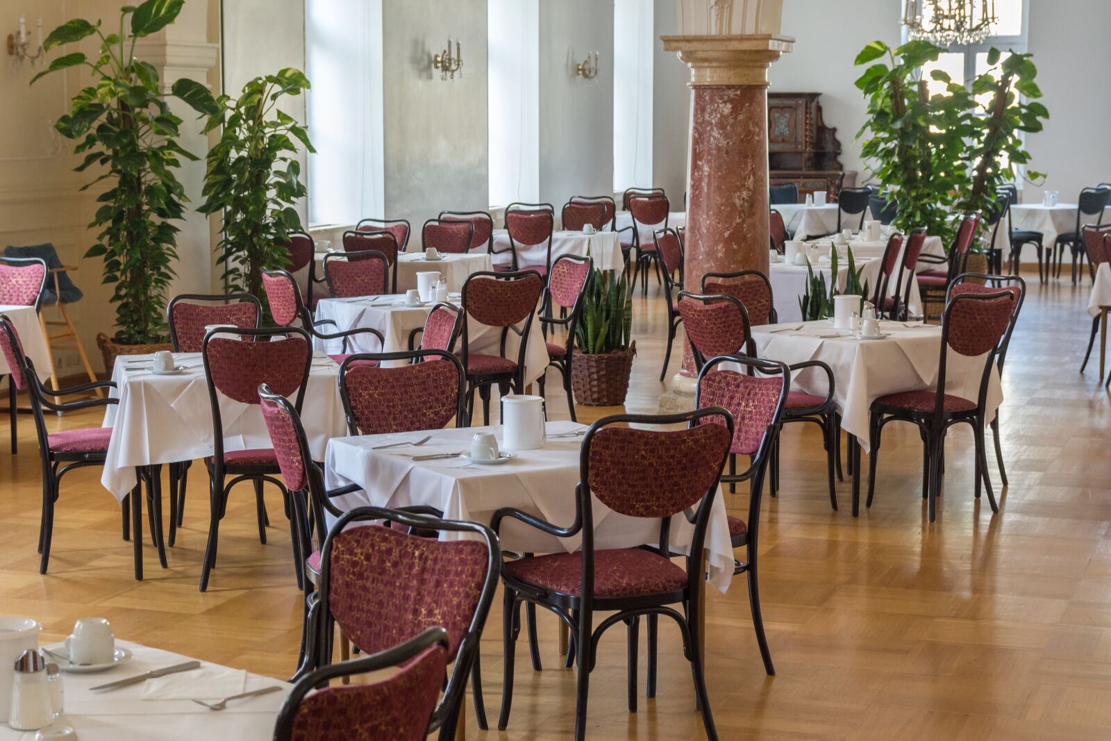 Nikon D7100 sample photo. Dining room, chairs, tables photography