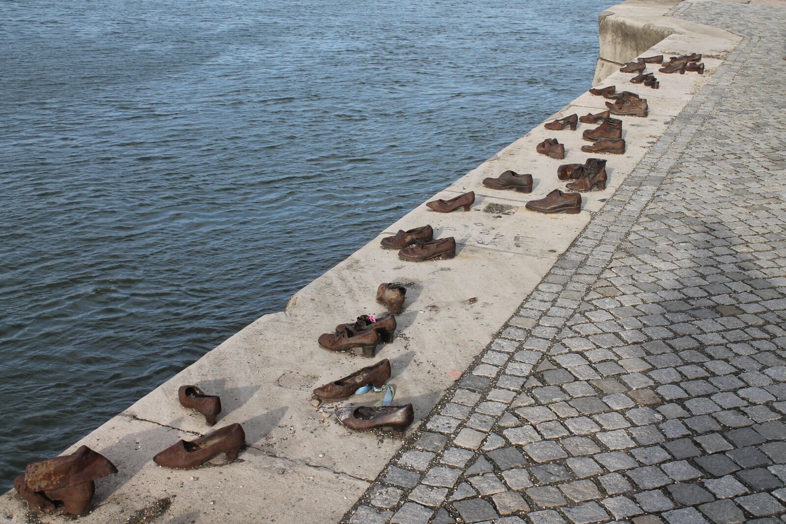 Canon EOS 1100D (EOS Rebel T3 / EOS Kiss X50) sample photo. Gyula pauer, budapest, danube photography
