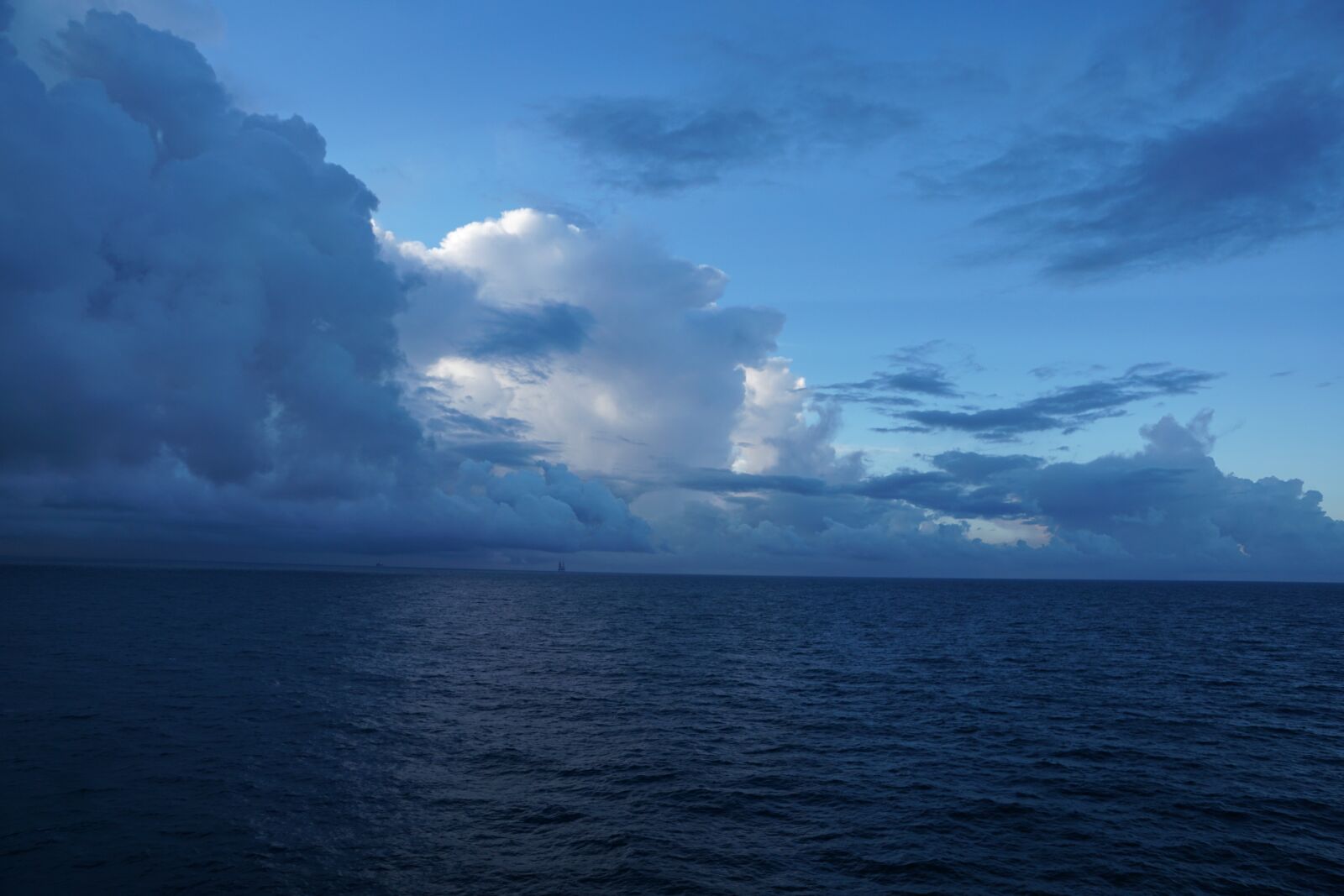 Sony DT 16-50mm F2.8 SSM sample photo. Atlantic, ocean, water photography