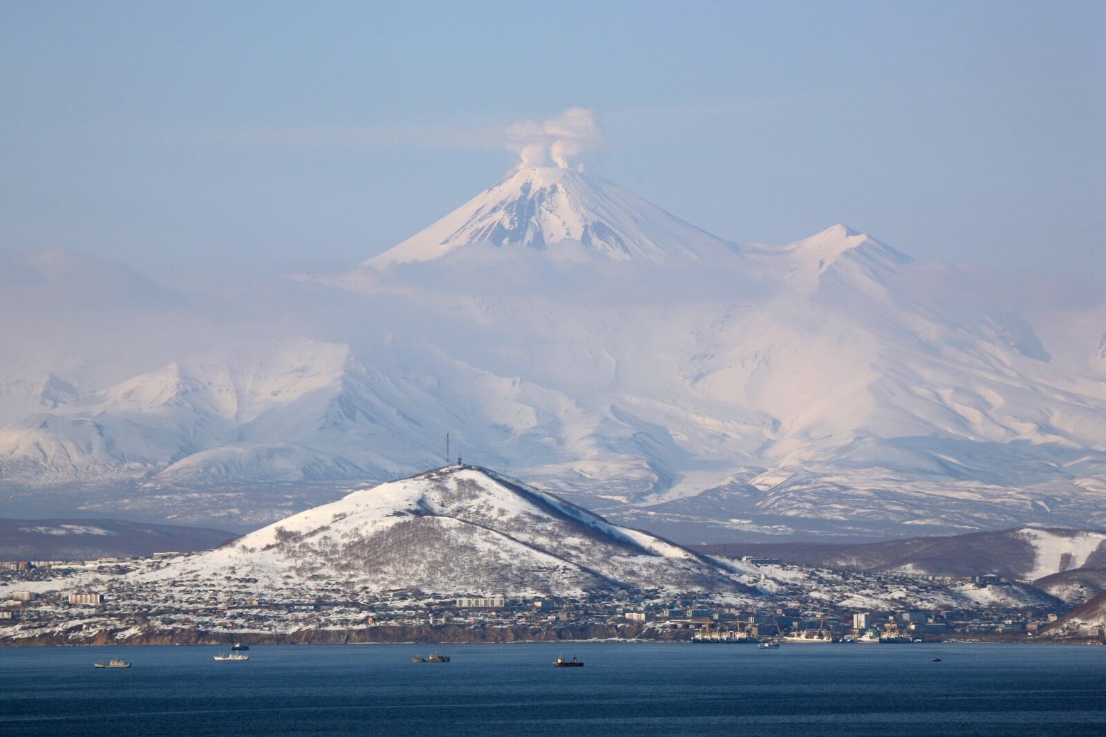 Canon EOS 5D sample photo. Volcano, bay, kamchatka photography