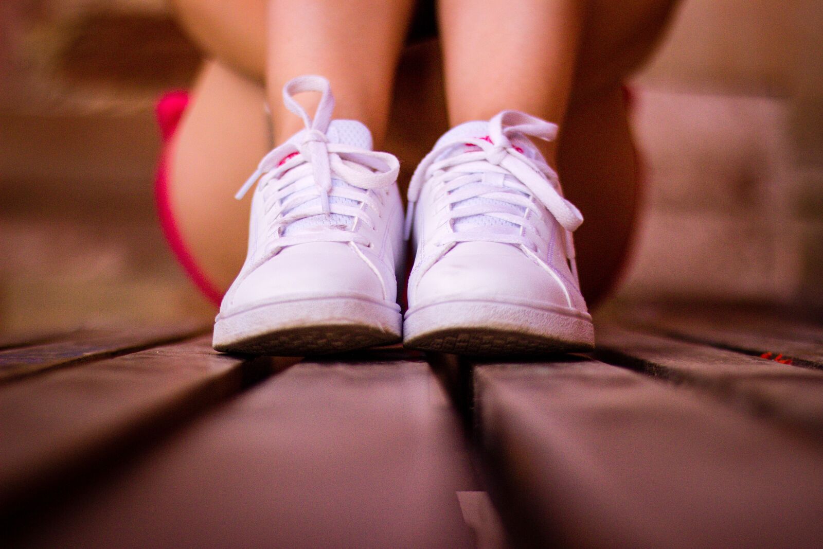 Canon EOS 600D (Rebel EOS T3i / EOS Kiss X5) sample photo. Sports shoe, tennis, white photography