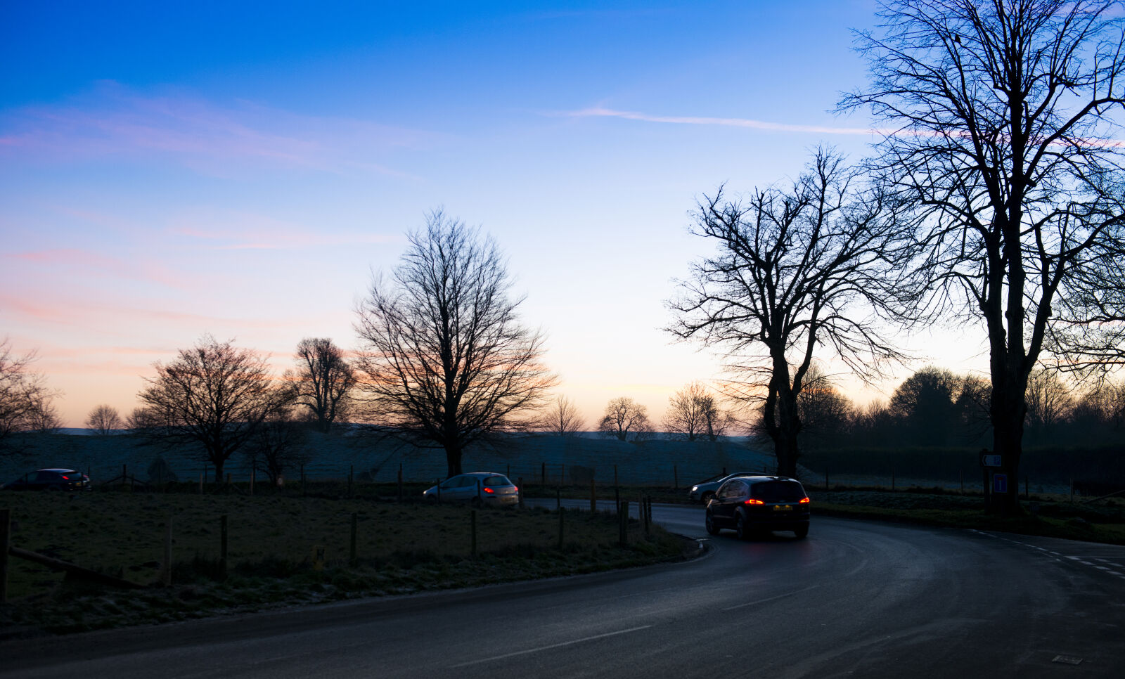 Nikon AF-S Nikkor 24-70mm F2.8G ED sample photo. Evening, evening, sky, traffic photography